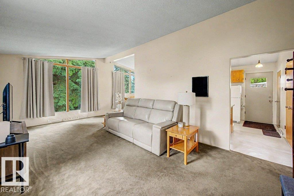 Photo 6 at 10247 63a Street NW, Fulton Place, Edmonton
