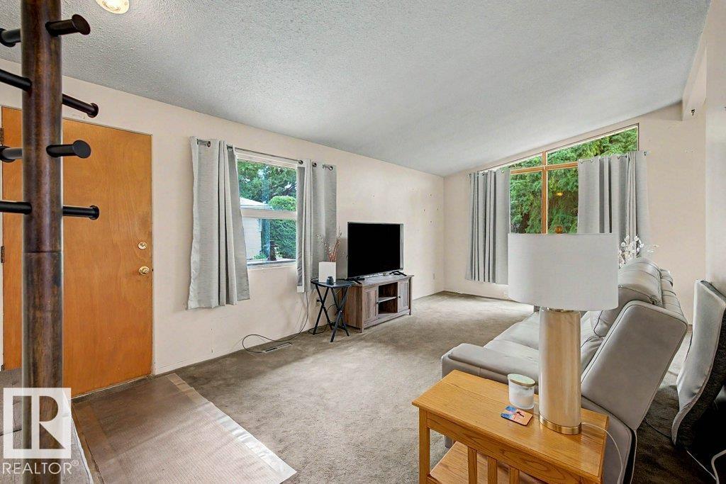 Photo 7 at 10247 63a Street NW, Fulton Place, Edmonton