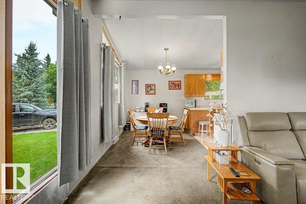 Photo 10 at 10247 63a Street NW, Fulton Place, Edmonton