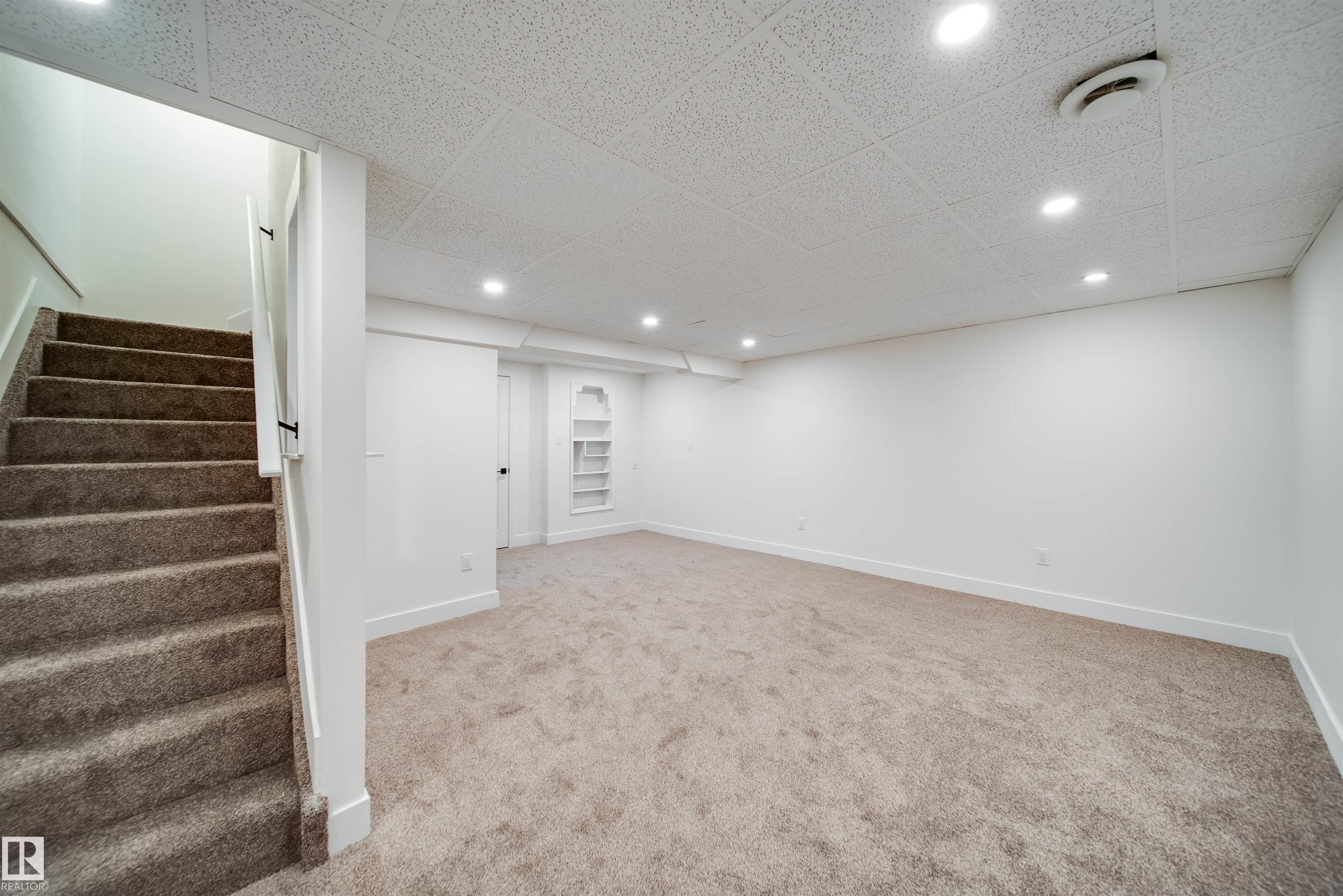 Photo 14 at 18 - 14511 52 Street NW, Casselman, Edmonton