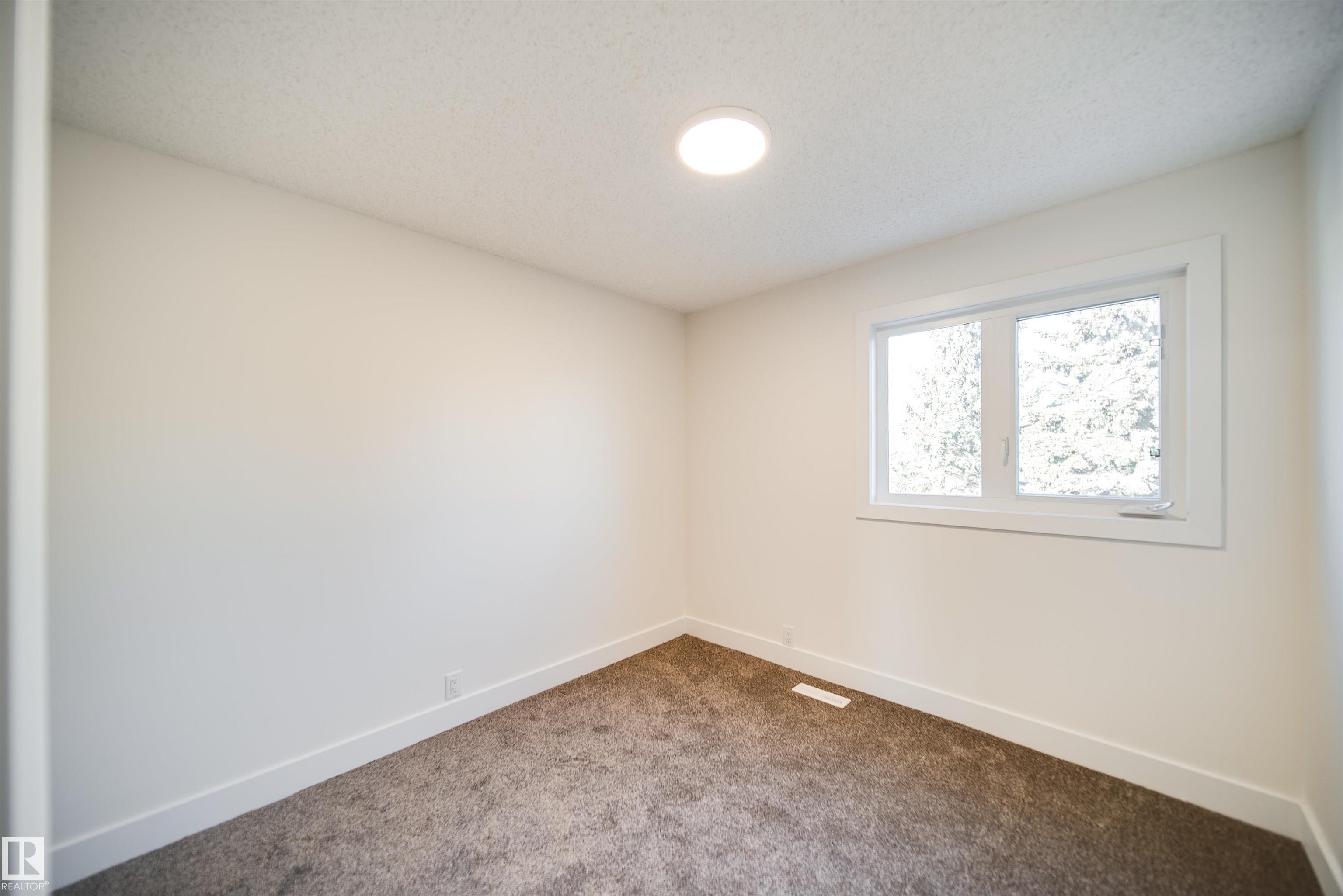 Photo 26 at 18 - 14511 52 Street NW, Casselman, Edmonton