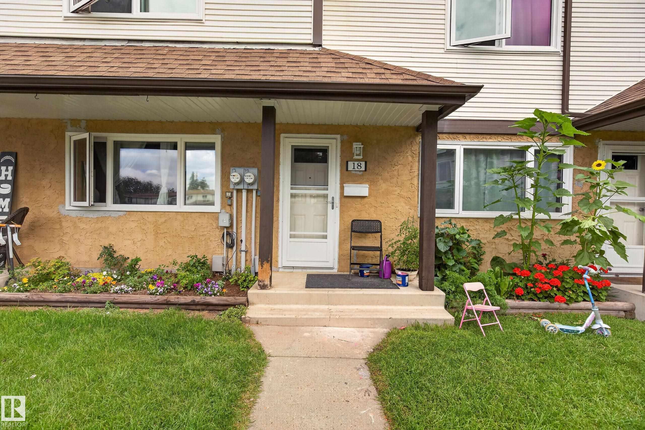 Photo 32 at 18 - 14511 52 Street NW, Casselman, Edmonton