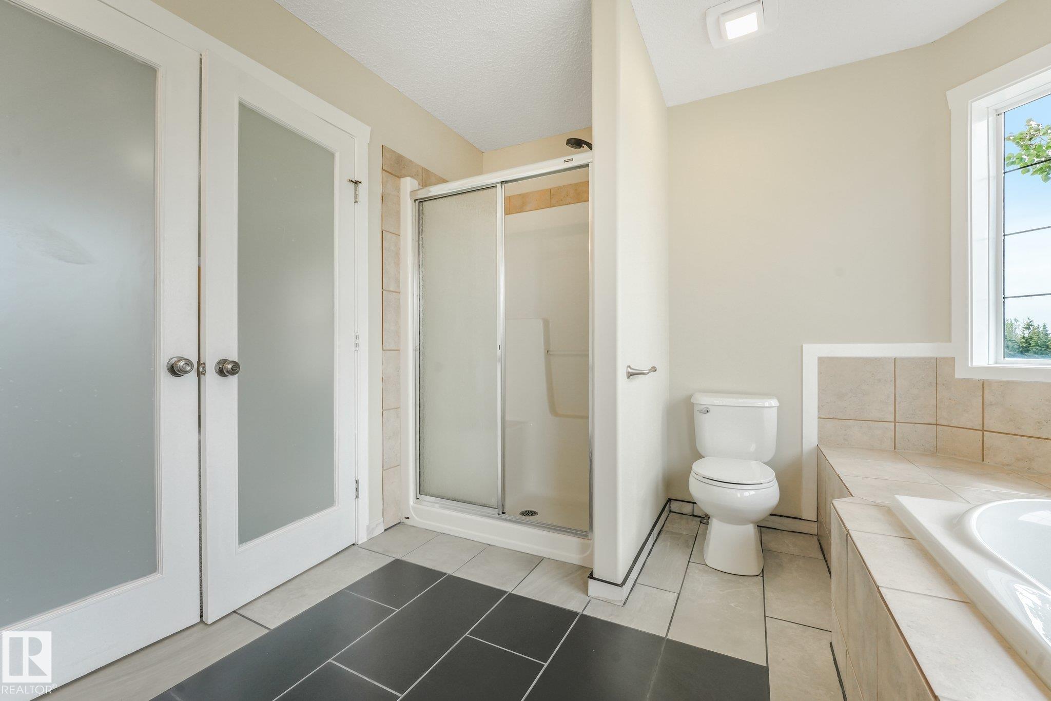 Photo 45 at 16523 89 Street NW, Belle Rive, Edmonton