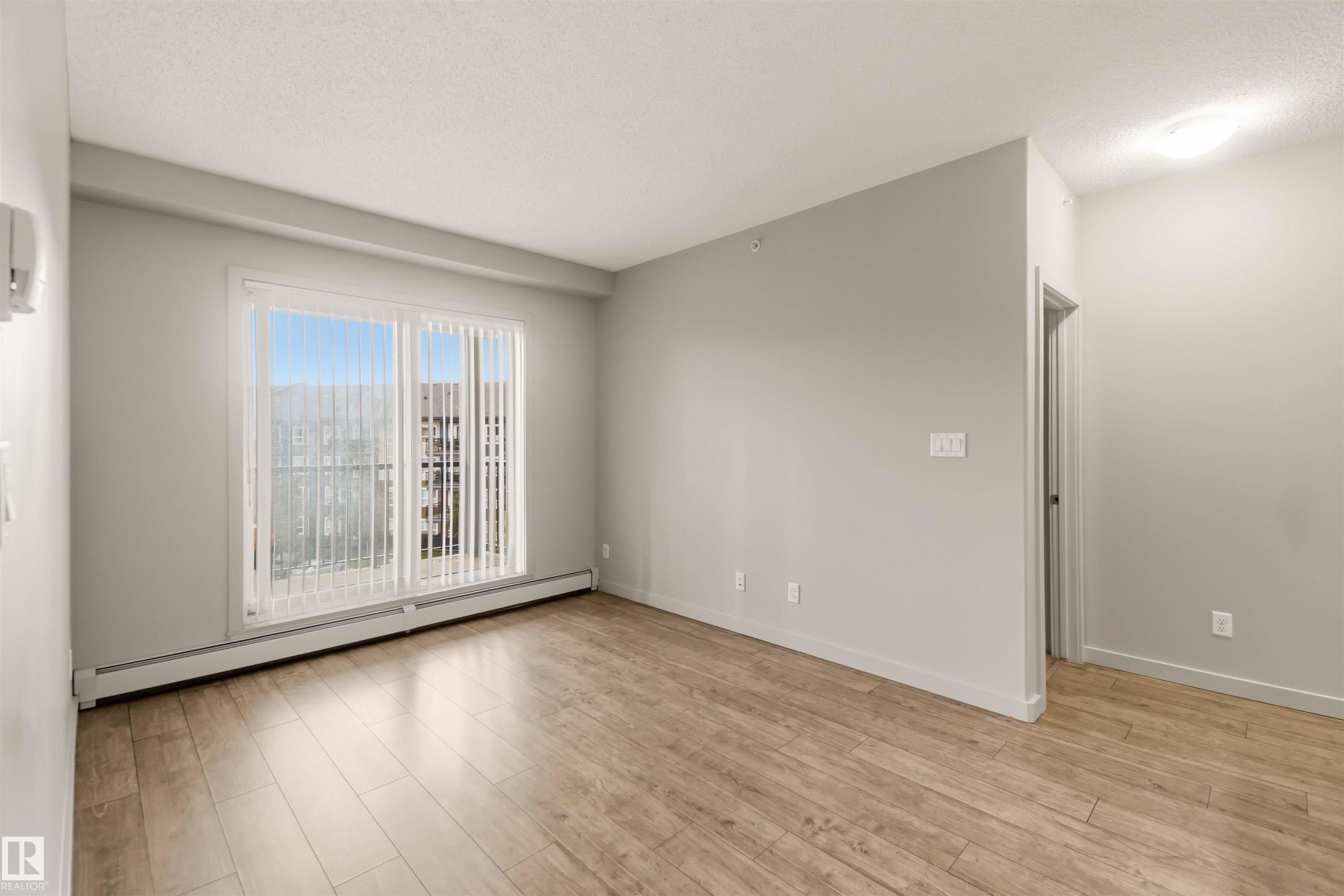 Photo 7 at 414 - 5510 Schonsee Drive NW, Schonsee, Edmonton