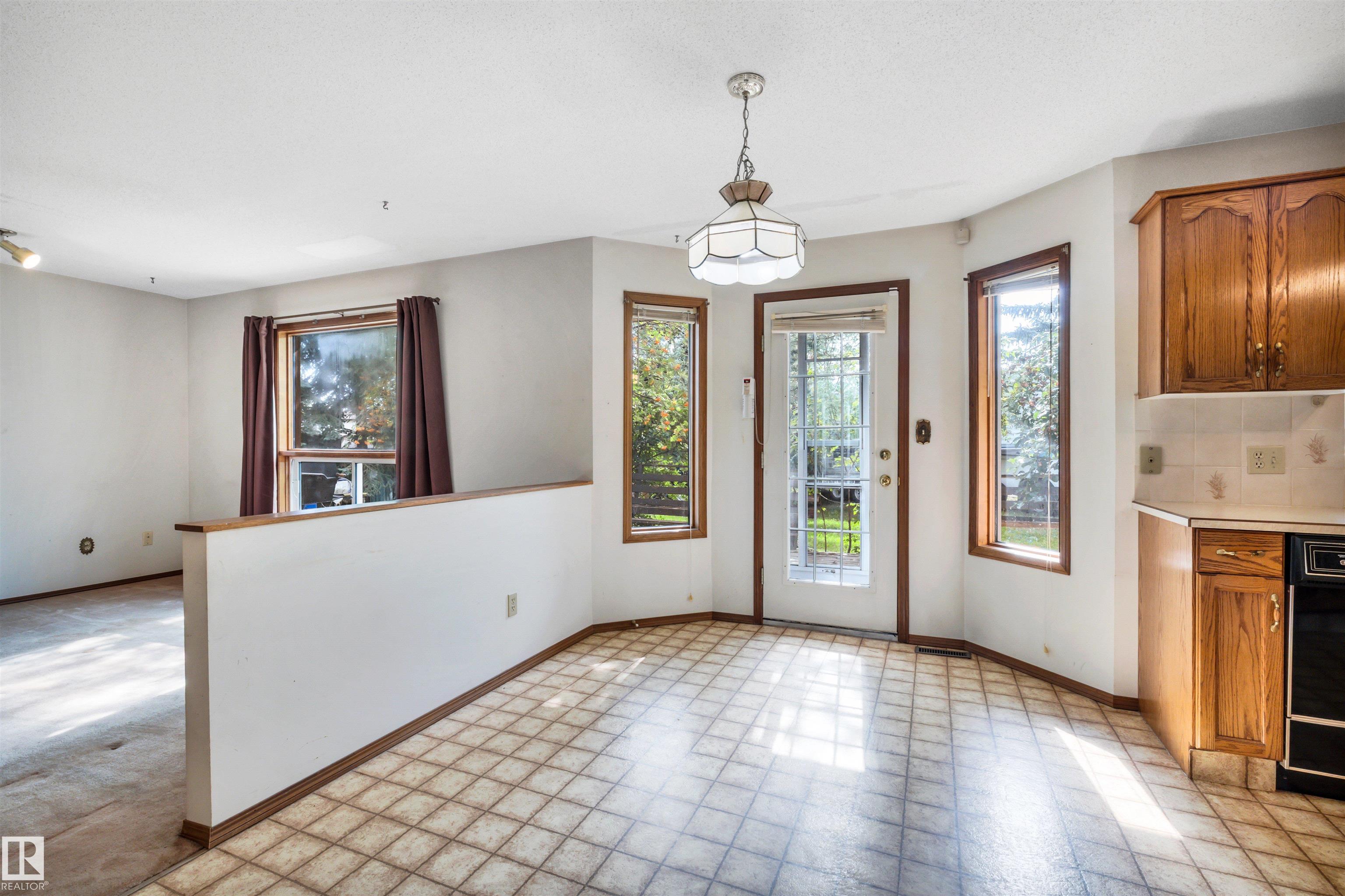 Photo 12 at 6208 187b Street NW, Ormsby Place, Edmonton