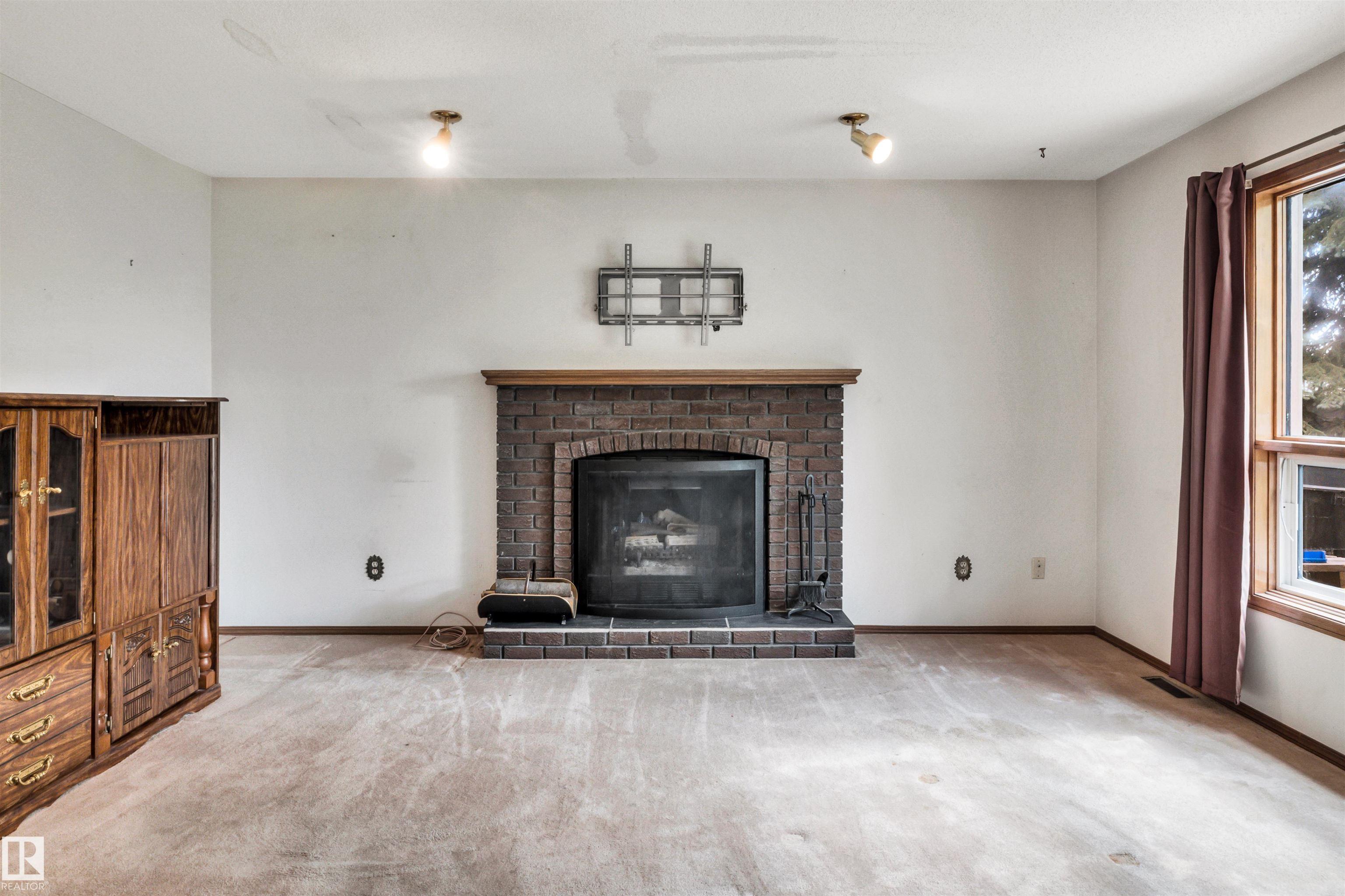 Photo 18 at 6208 187b Street NW, Ormsby Place, Edmonton