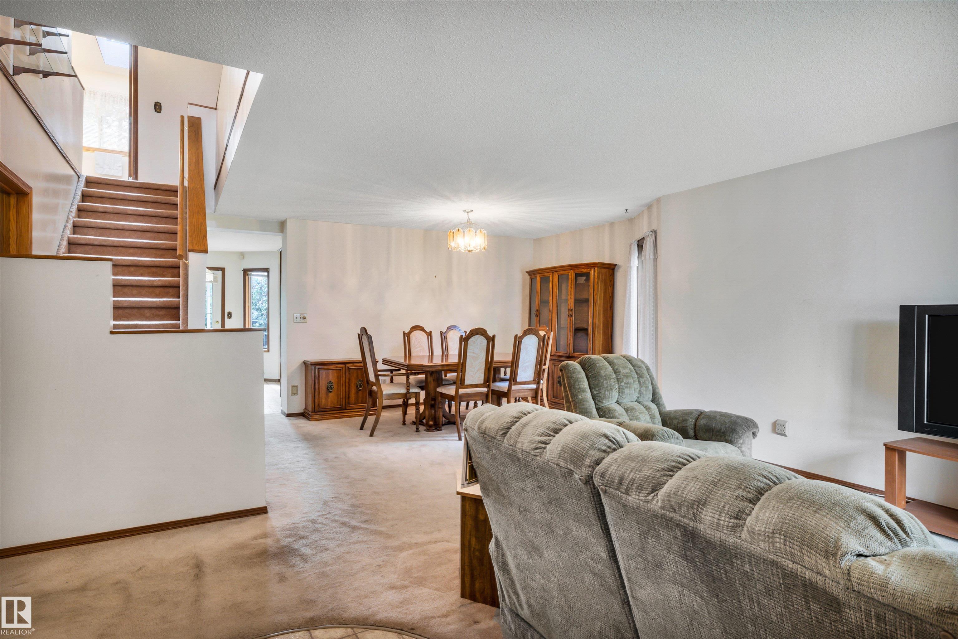 6208 187b Street NW, Ormsby Place, Edmonton