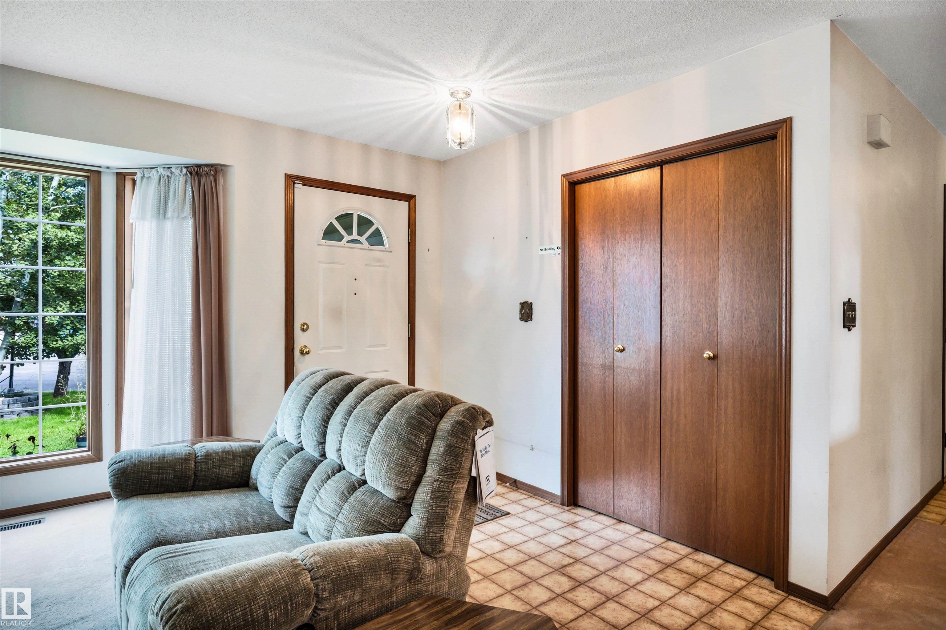 6208 187b Street NW, Ormsby Place, Edmonton