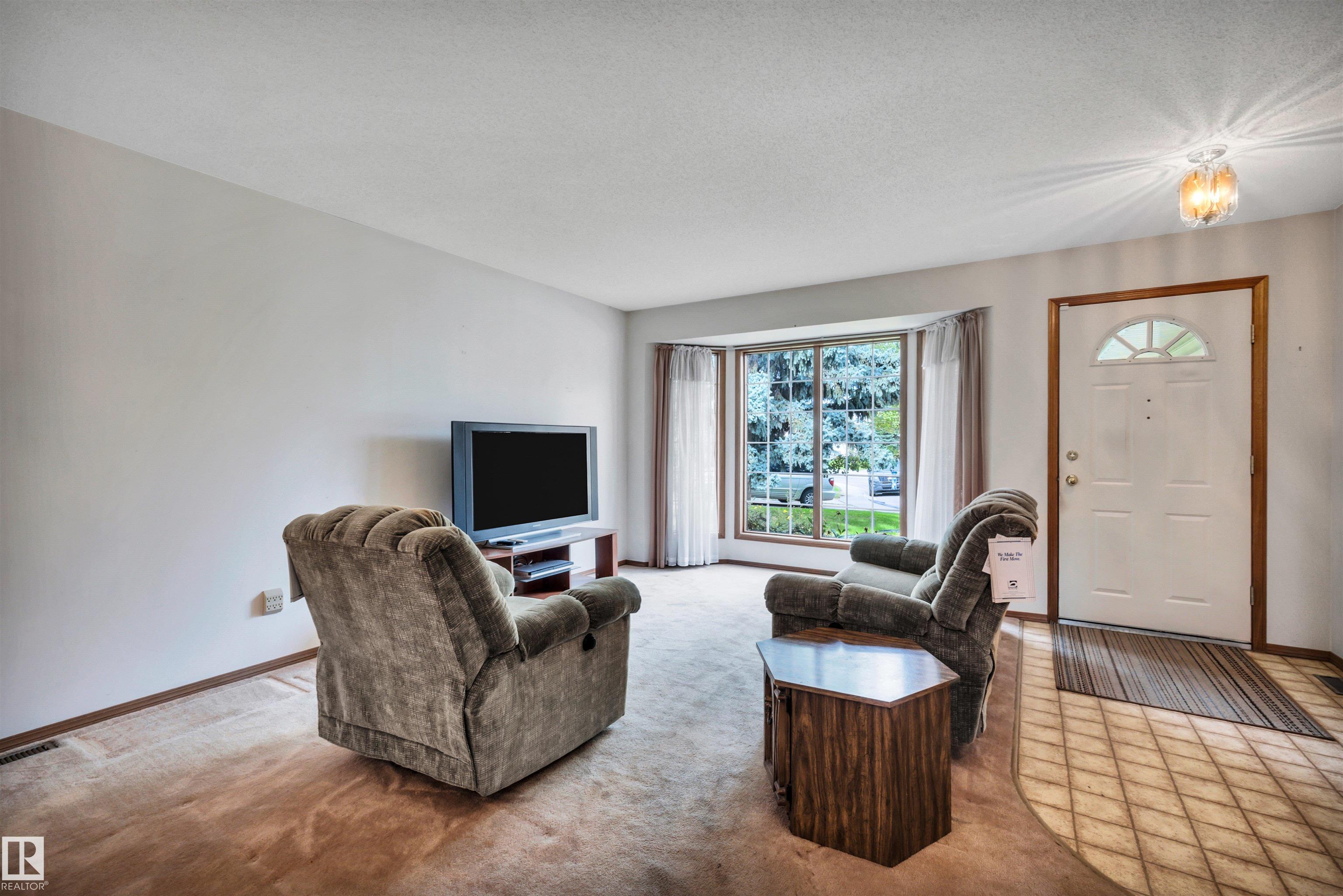 Photo 6 at 6208 187b Street NW, Ormsby Place, Edmonton