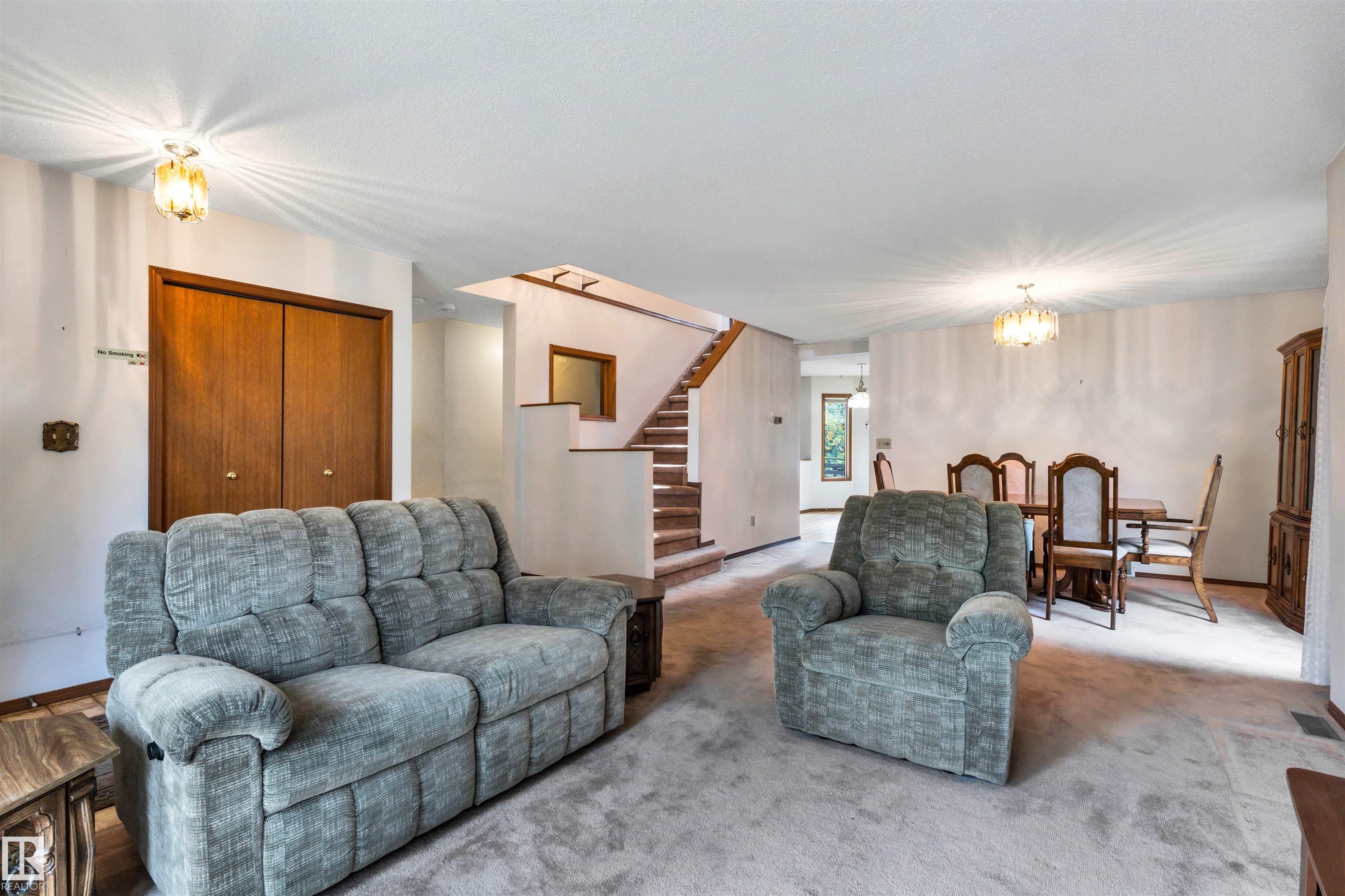 Photo 8 at 6208 187b Street NW, Ormsby Place, Edmonton