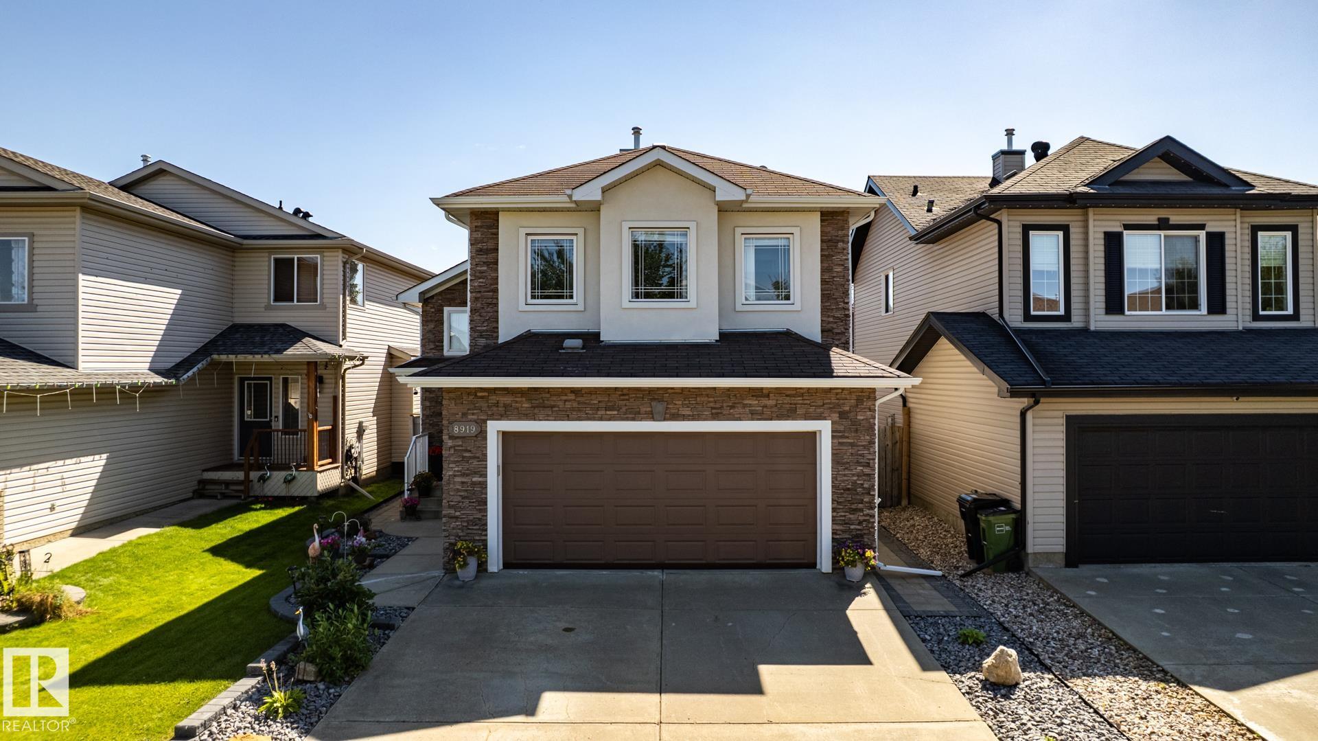 8919 176 Avenue NW, Klarvatten, Edmonton