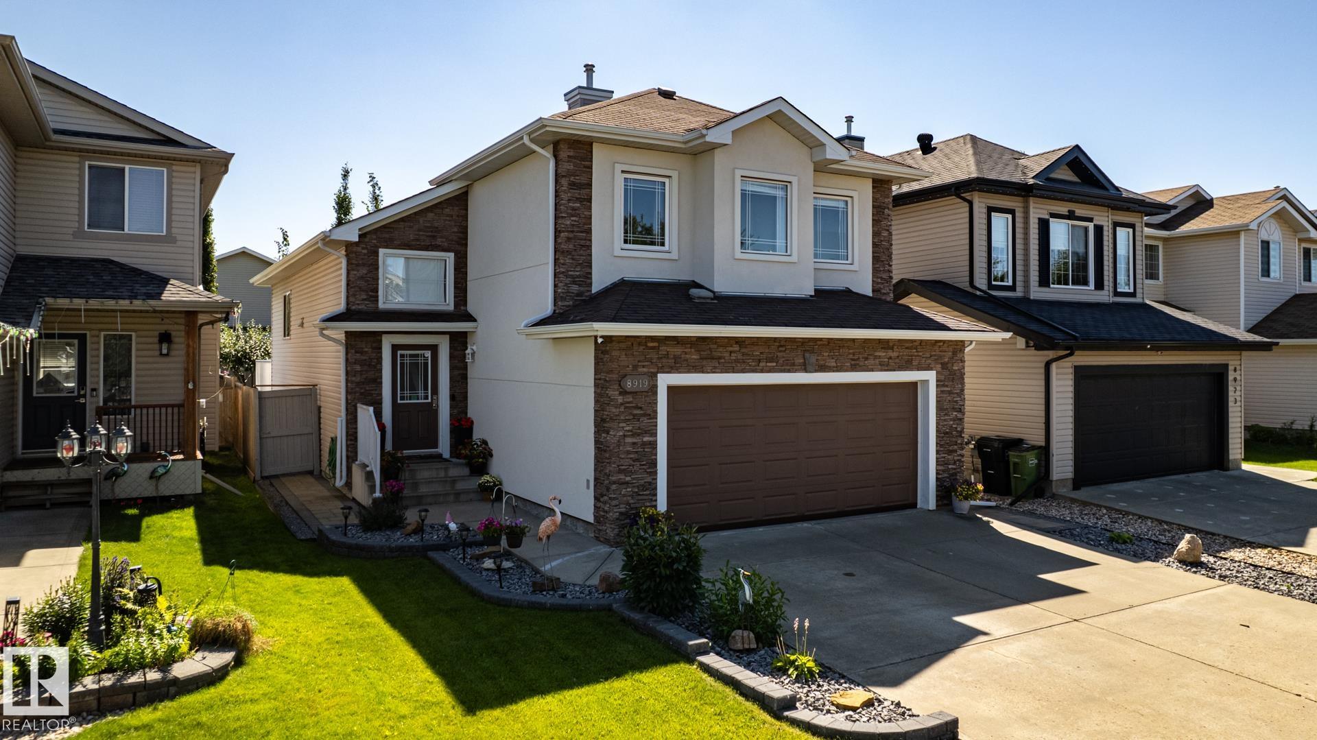 8919 176 Avenue NW, Klarvatten, Edmonton