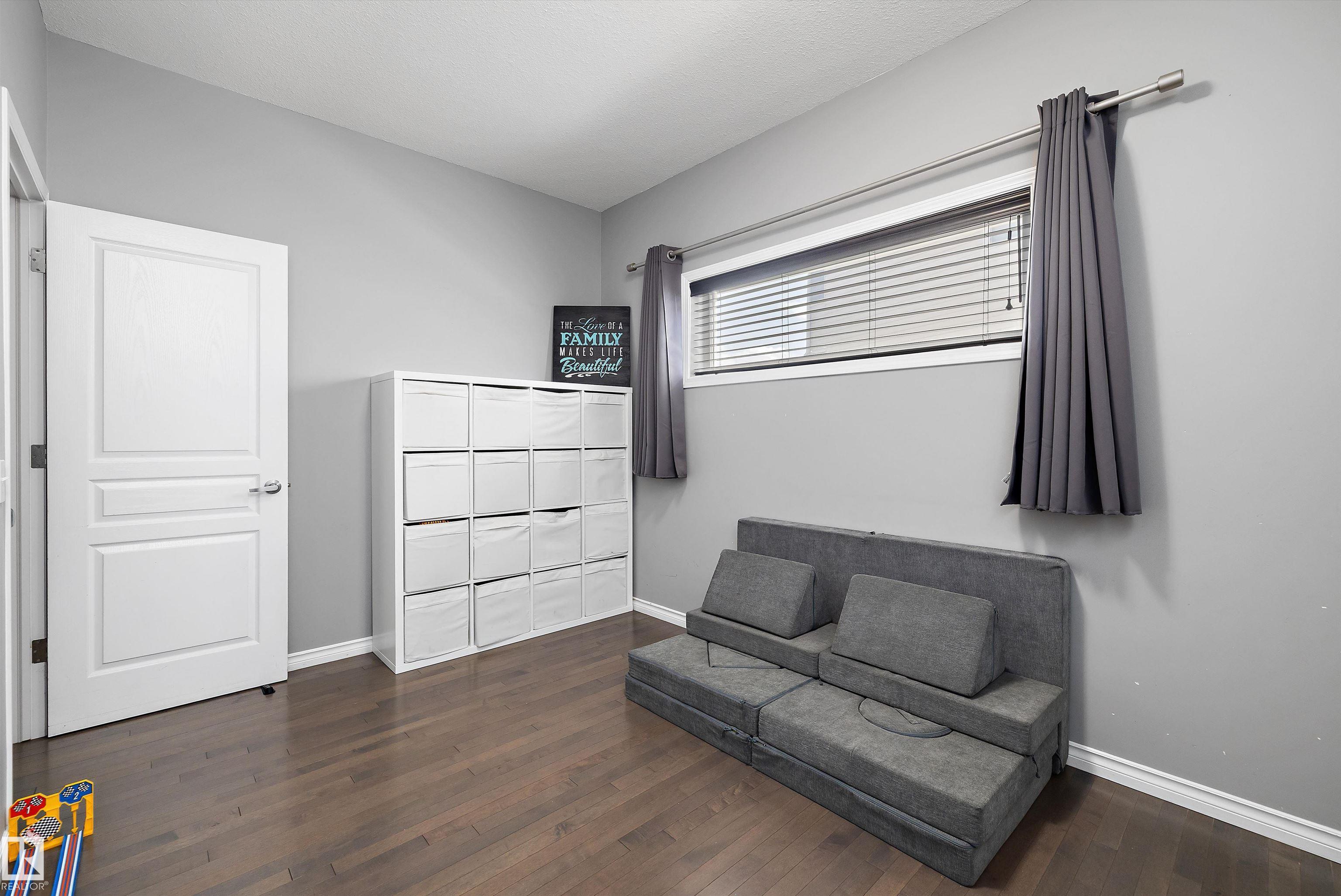 Photo 12 at 3332 Cutler Crescent SW, Chappelle Area, Edmonton
