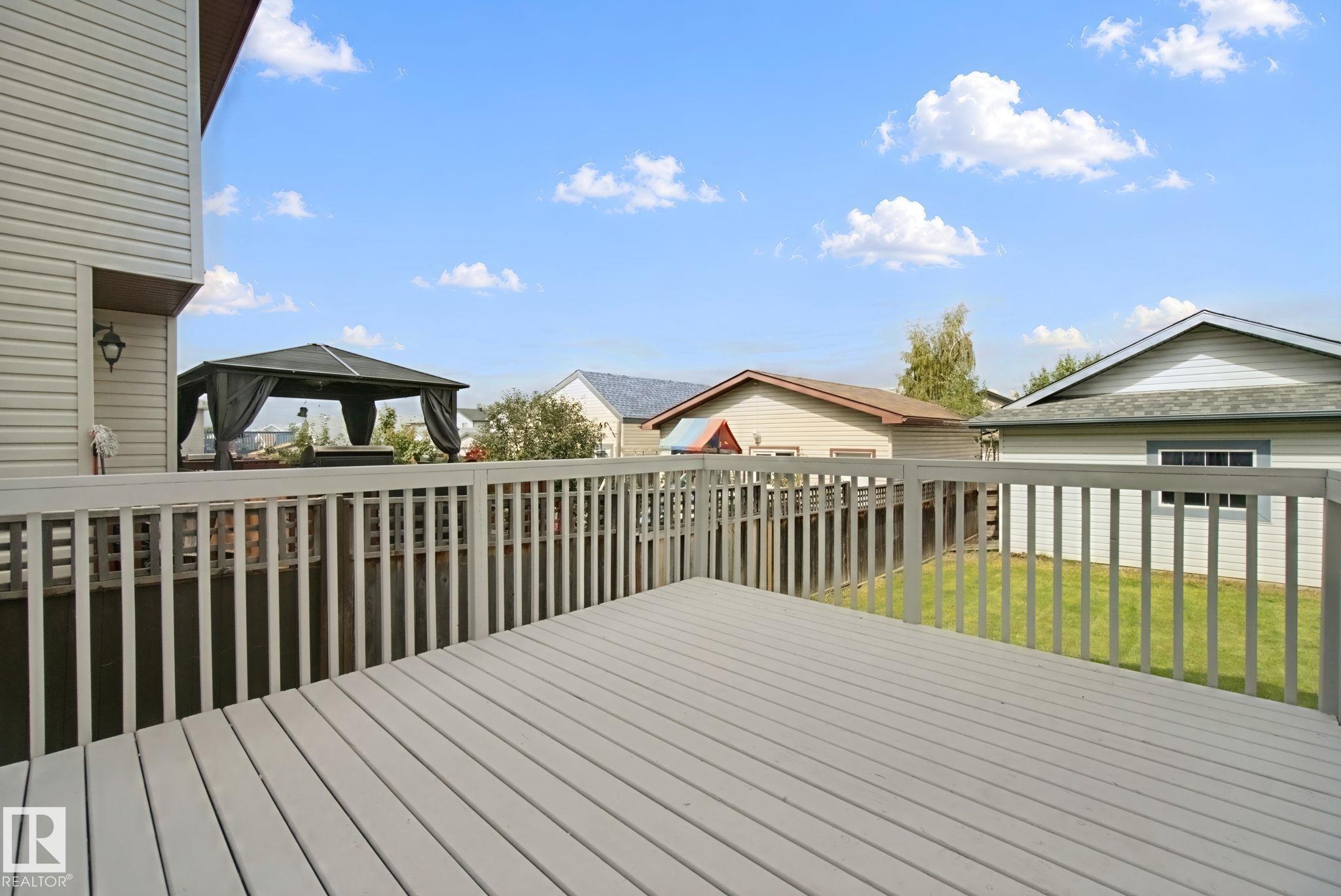 Listing photo thumbnail