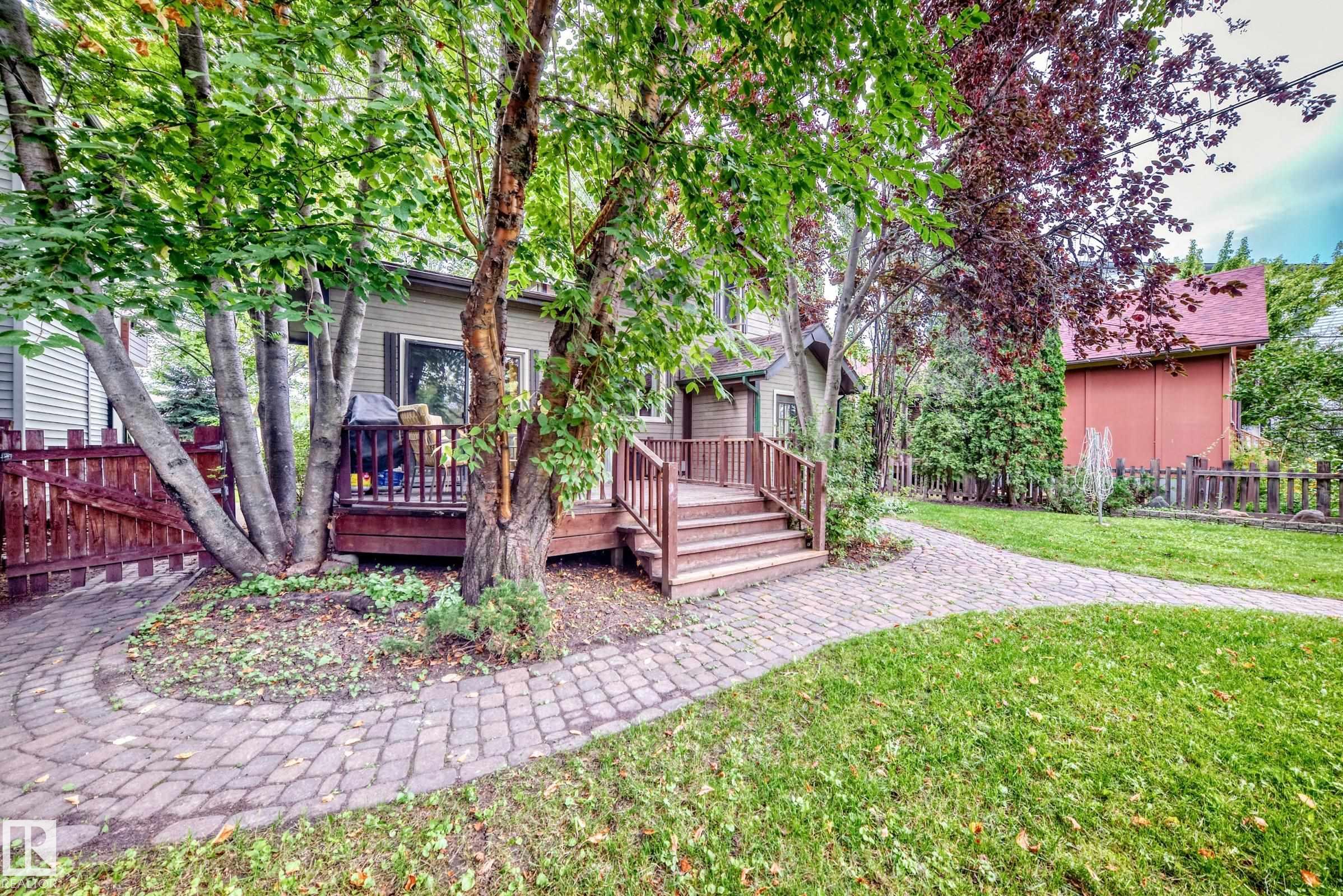 Listing photo thumbnail