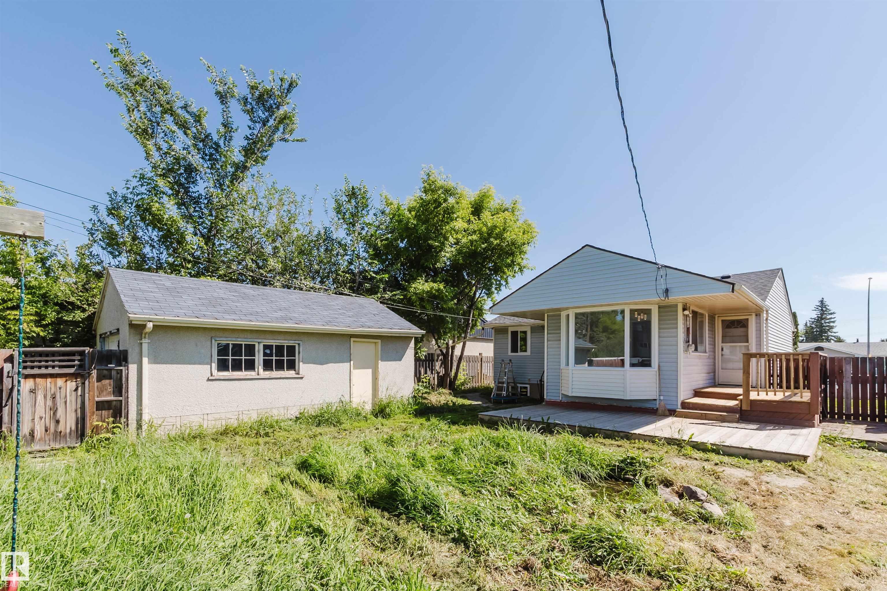 Listing photo thumbnail