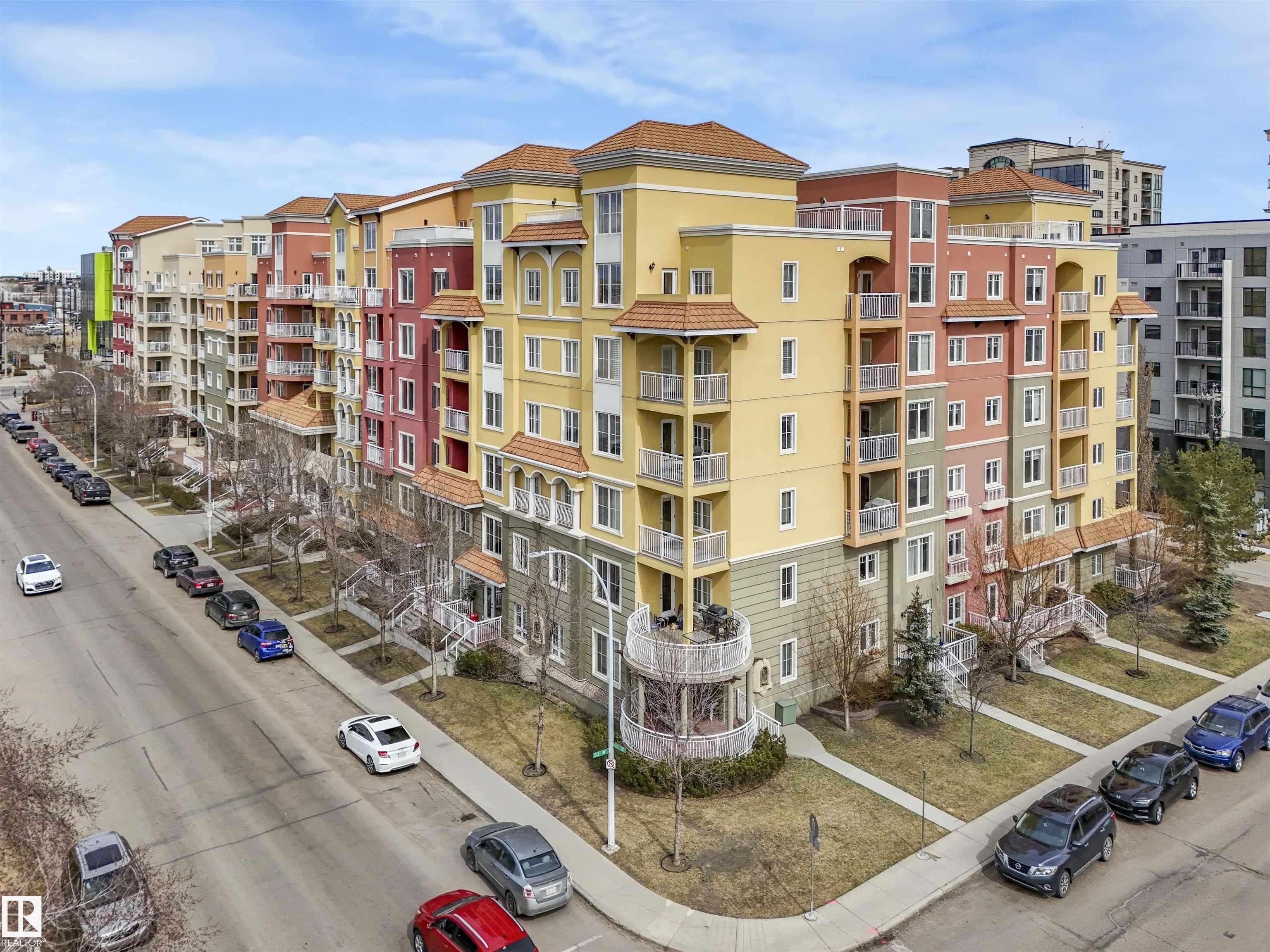 10333 112 Street NW, Wîhkwêntôwin, Edmonton