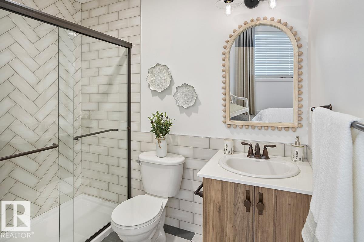 Photo 6 at 9008 Gilbert Close NW, Granville, Edmonton