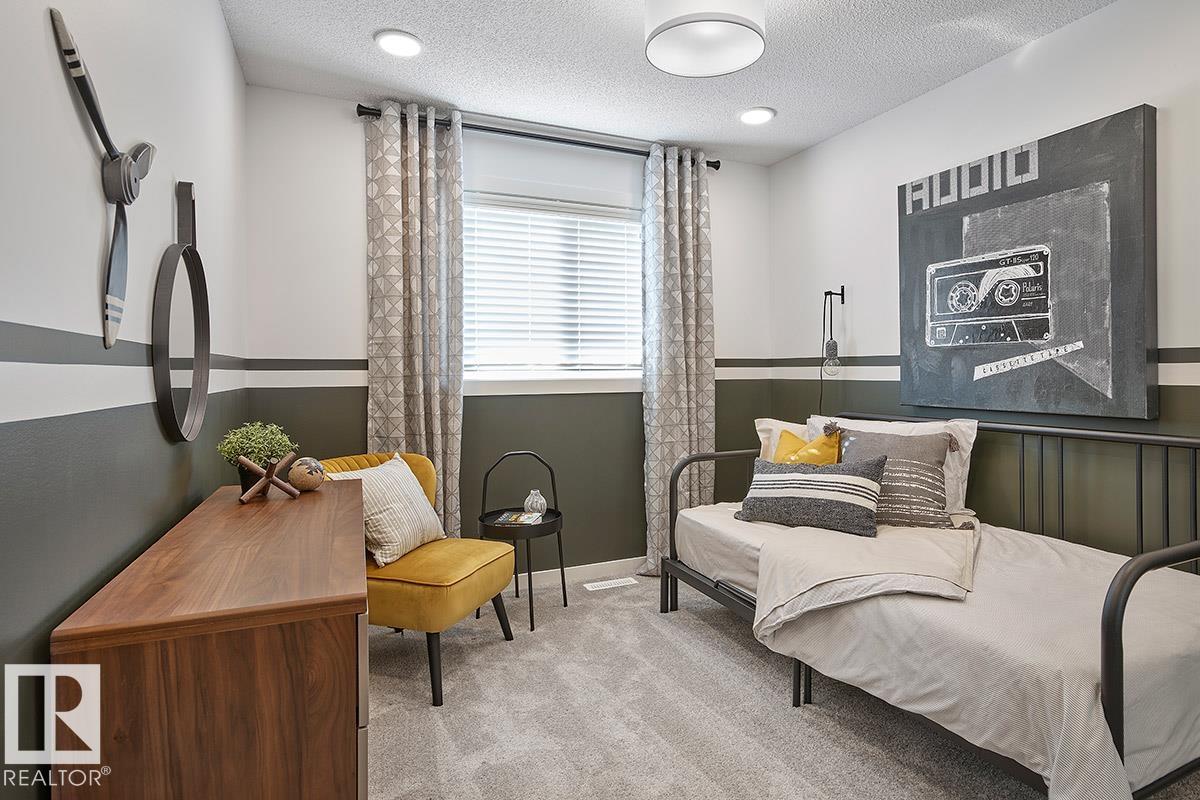 Photo 8 at 9008 Gilbert Close NW, Granville, Edmonton