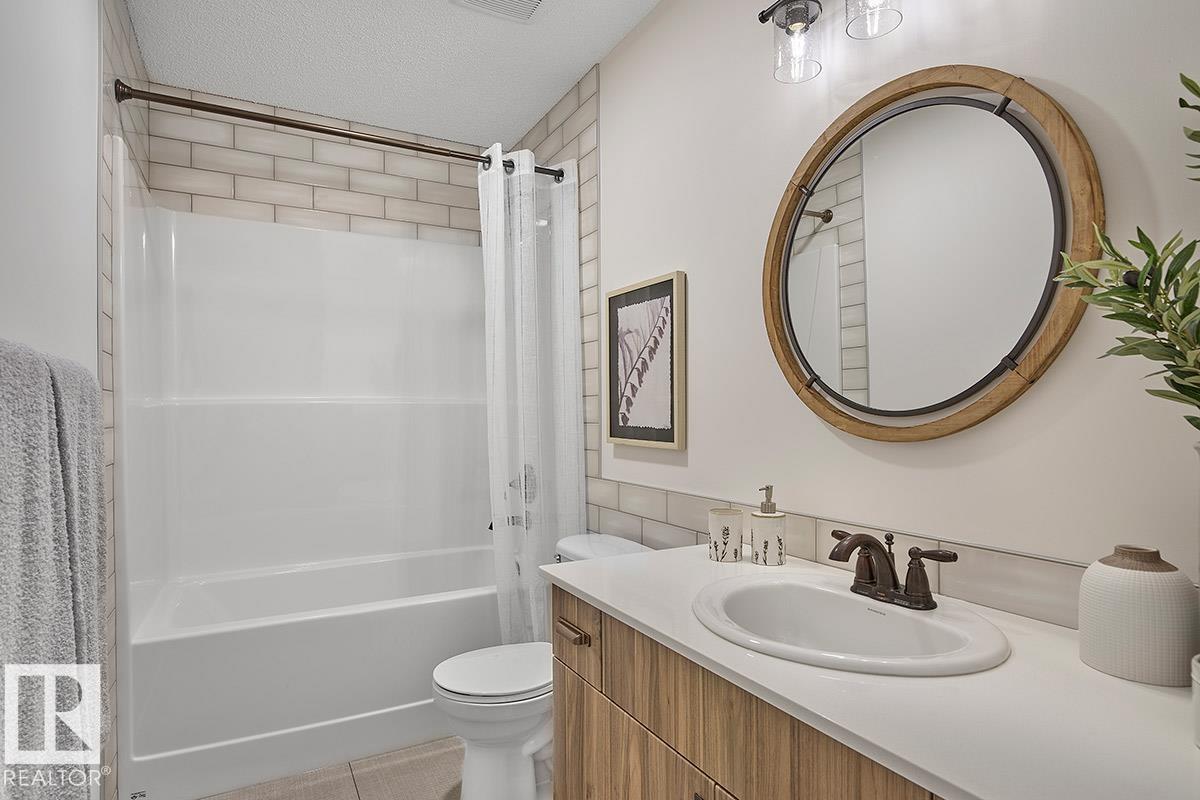 Photo 9 at 9008 Gilbert Close NW, Granville, Edmonton