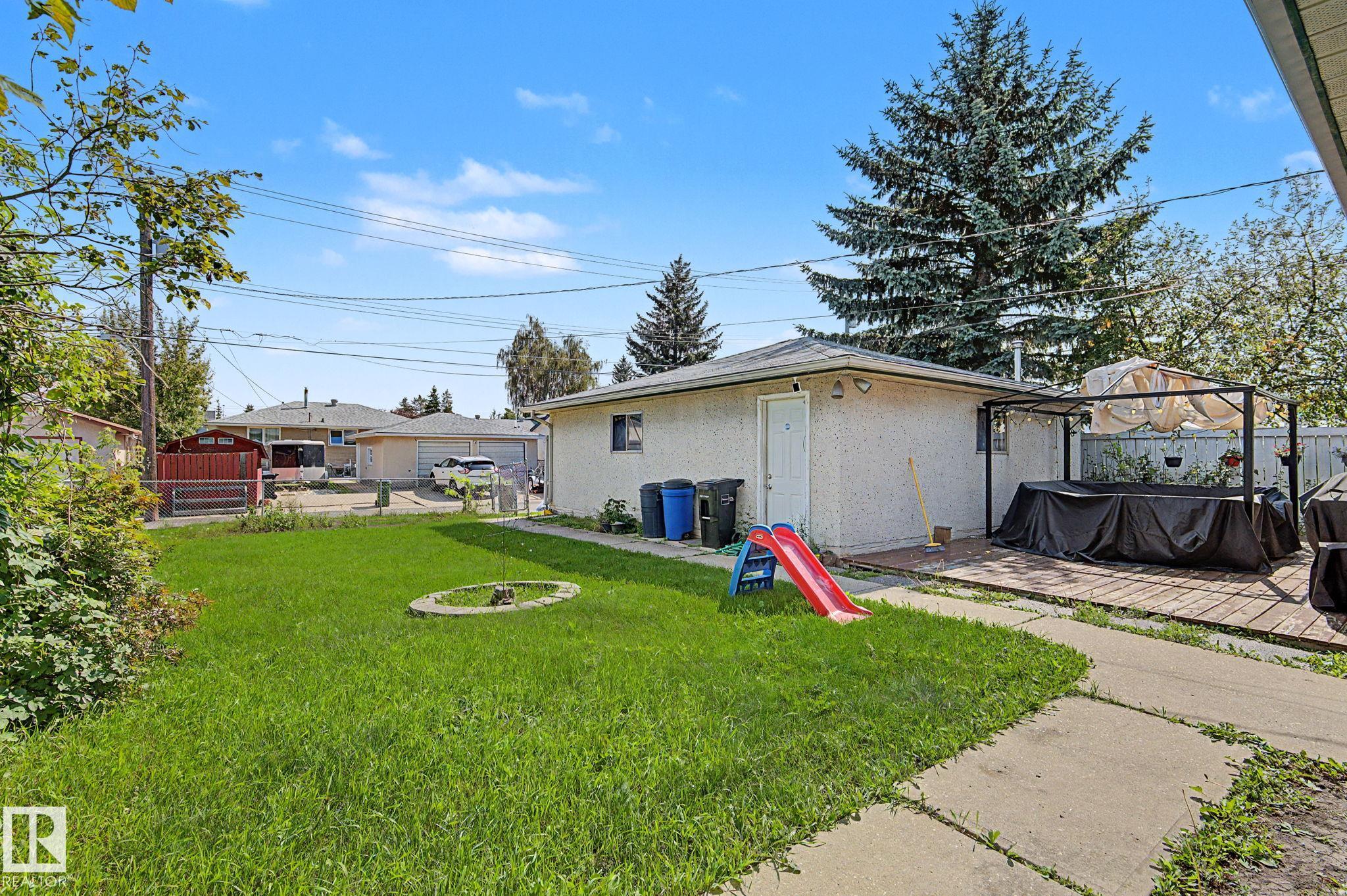 Listing photo thumbnail