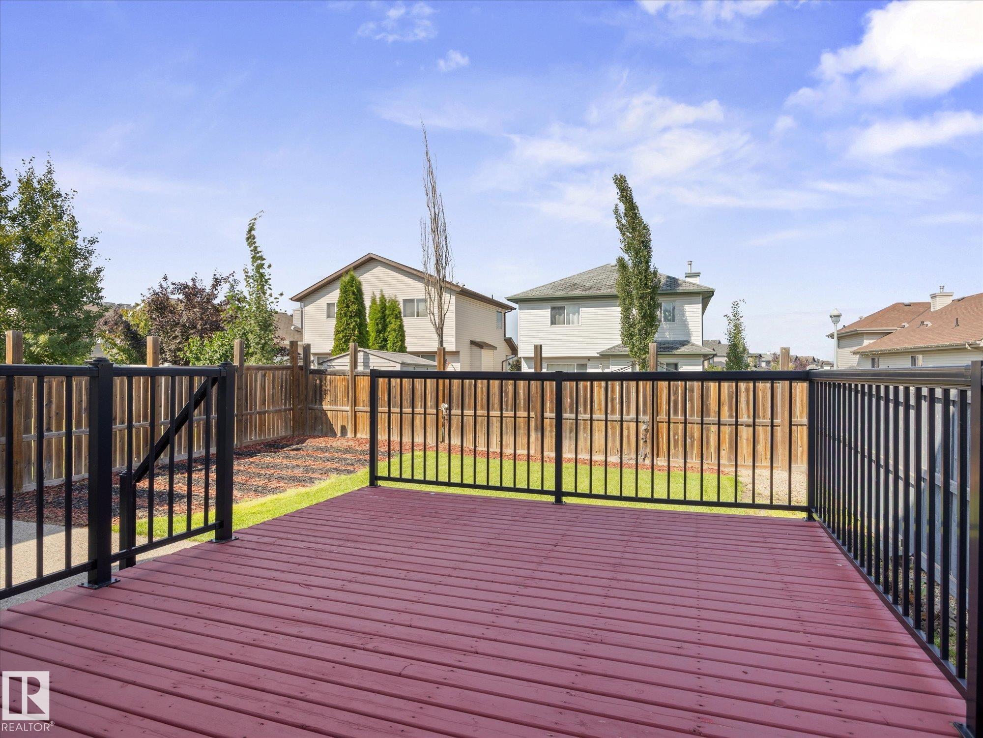 Listing photo thumbnail