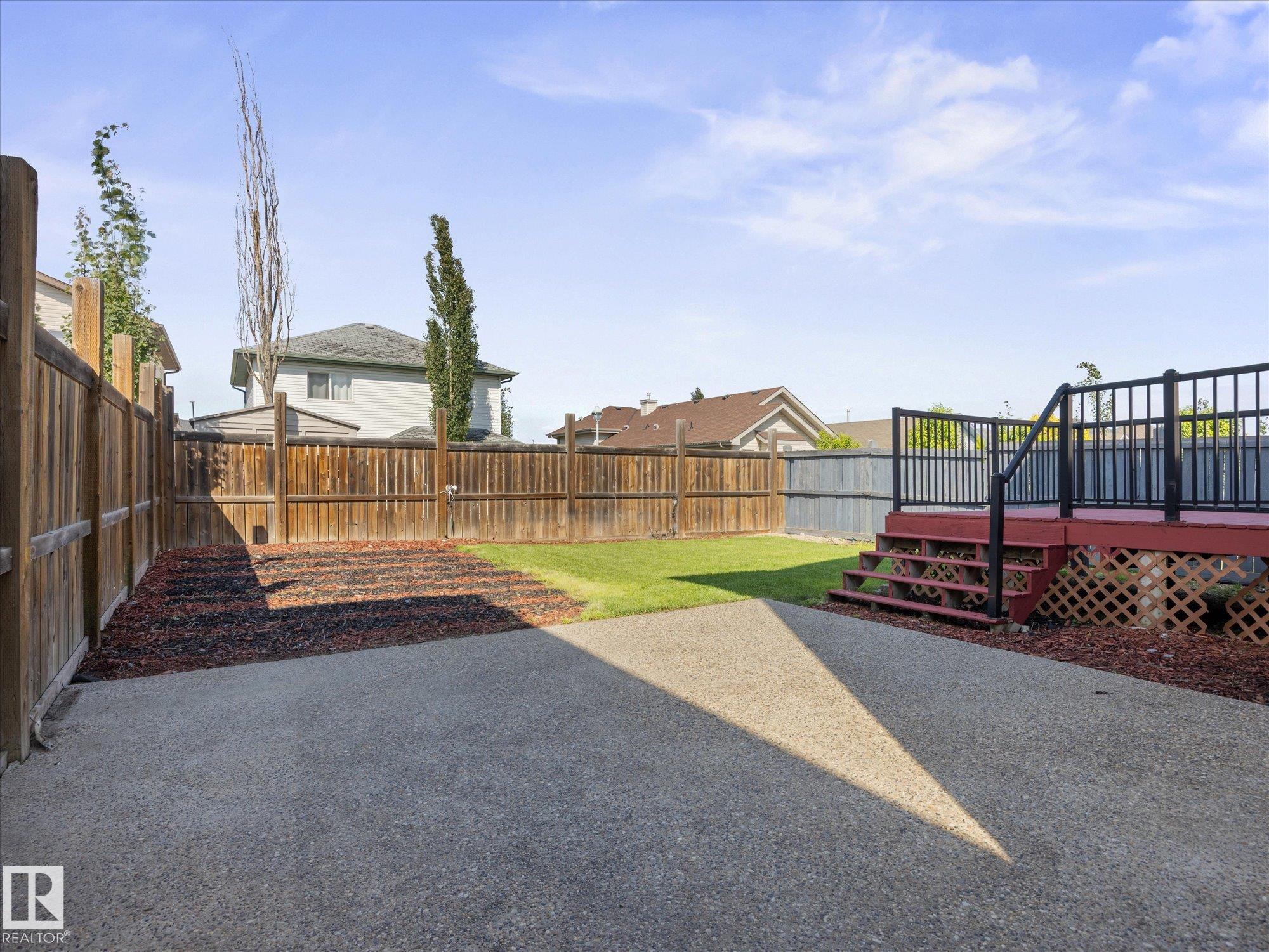 Listing photo thumbnail