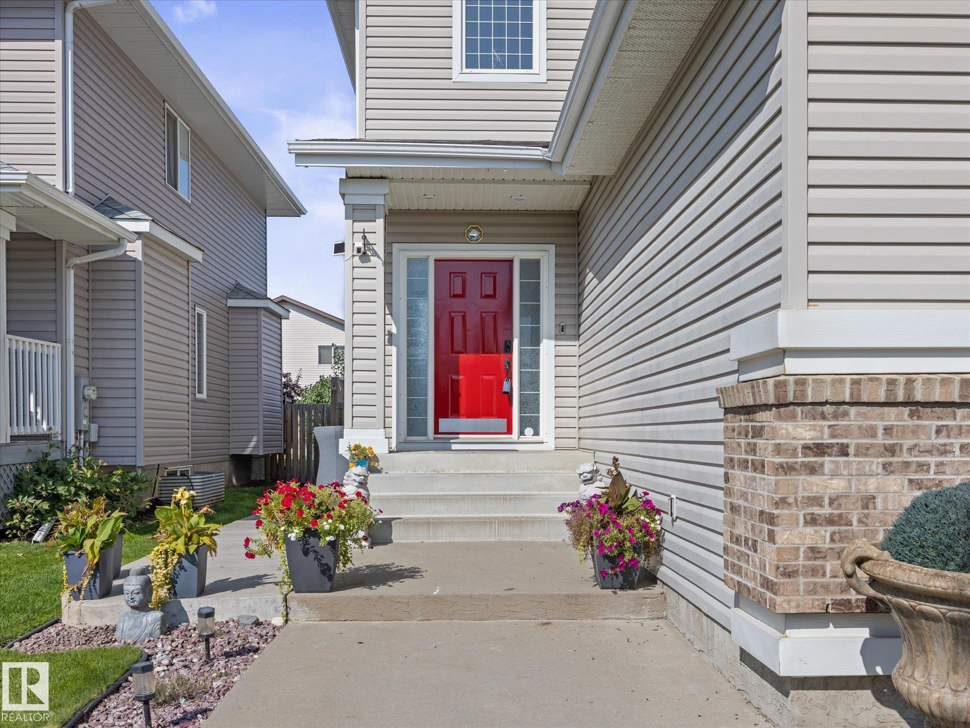 Listing photo thumbnail