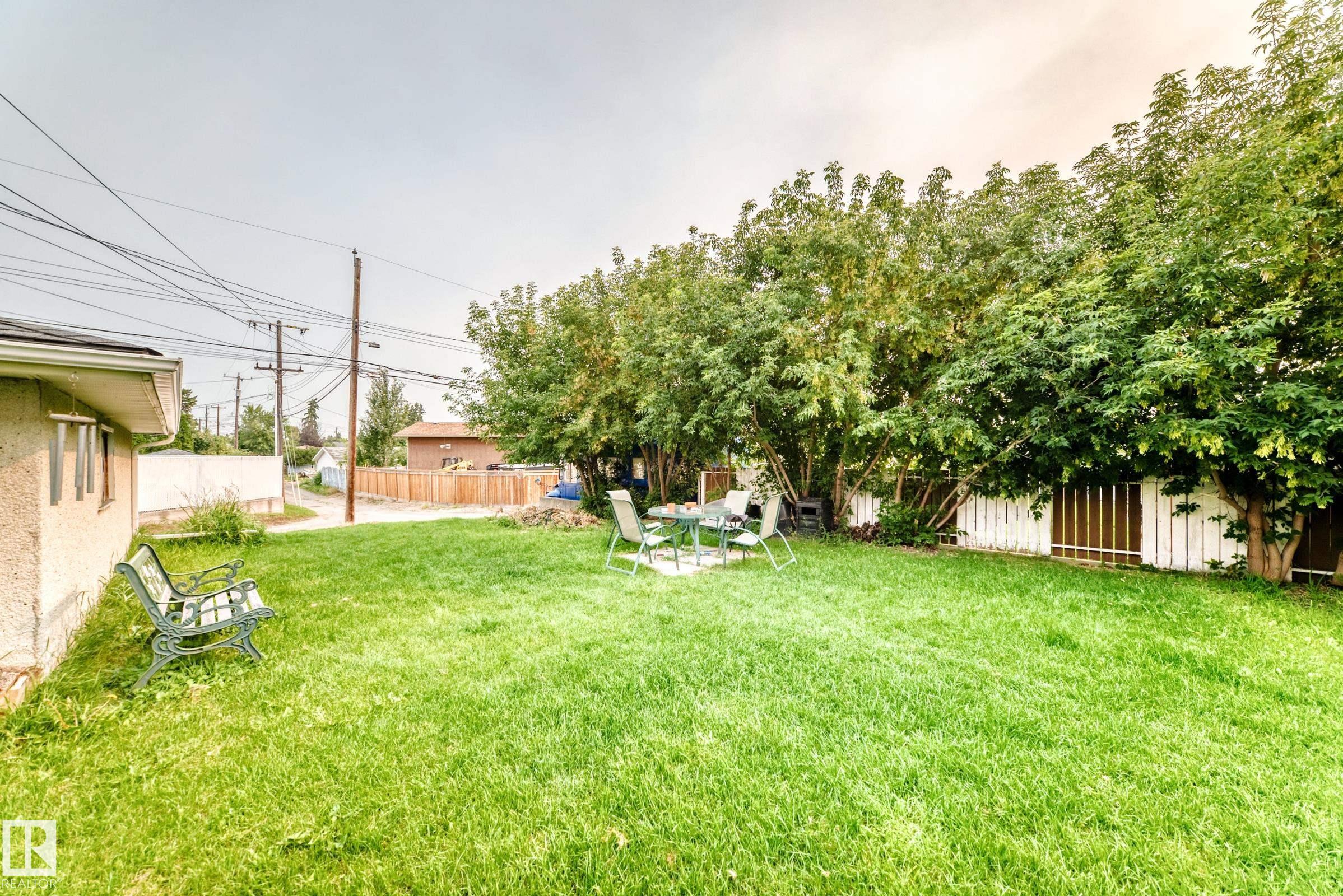 Listing photo thumbnail