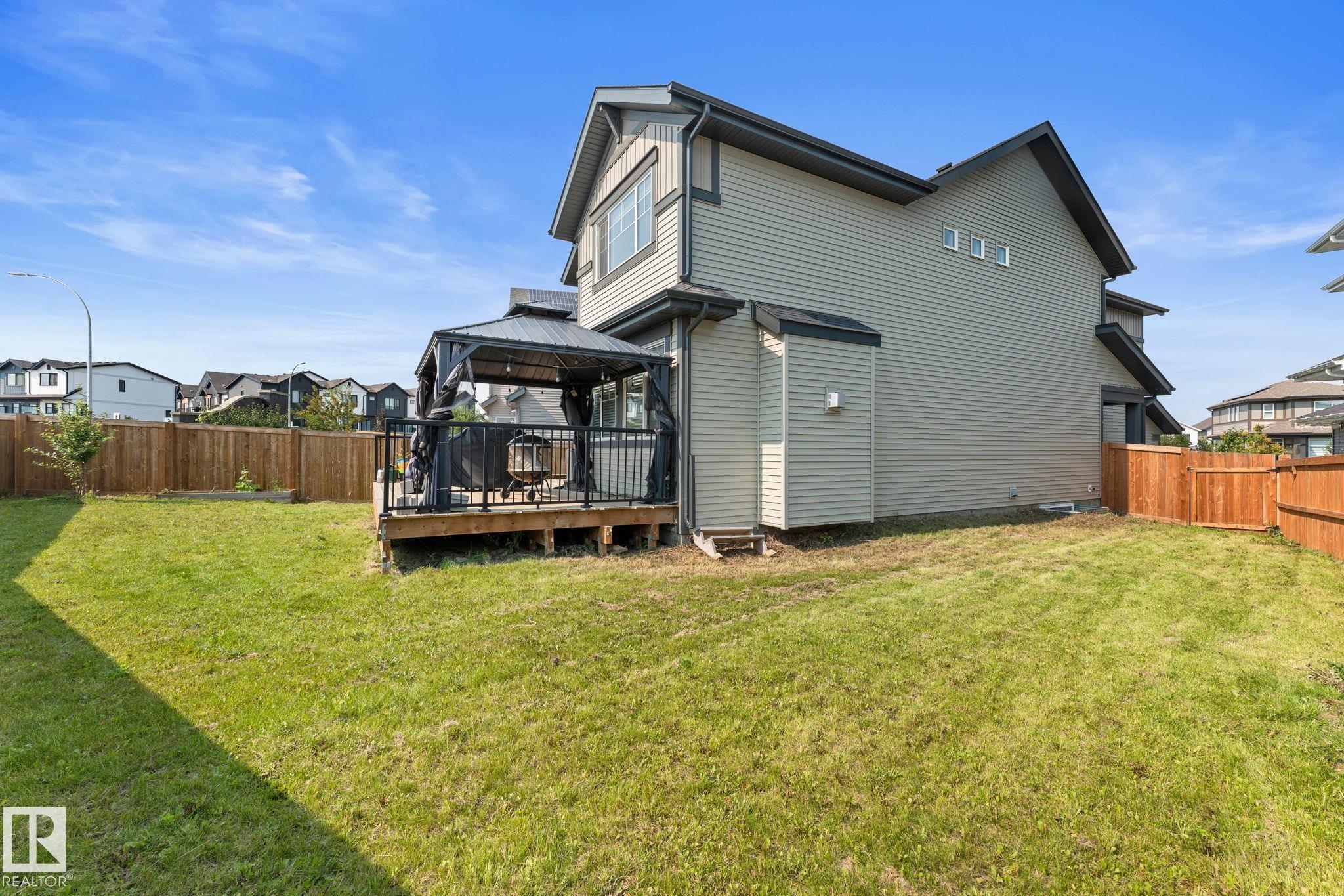 Listing photo thumbnail