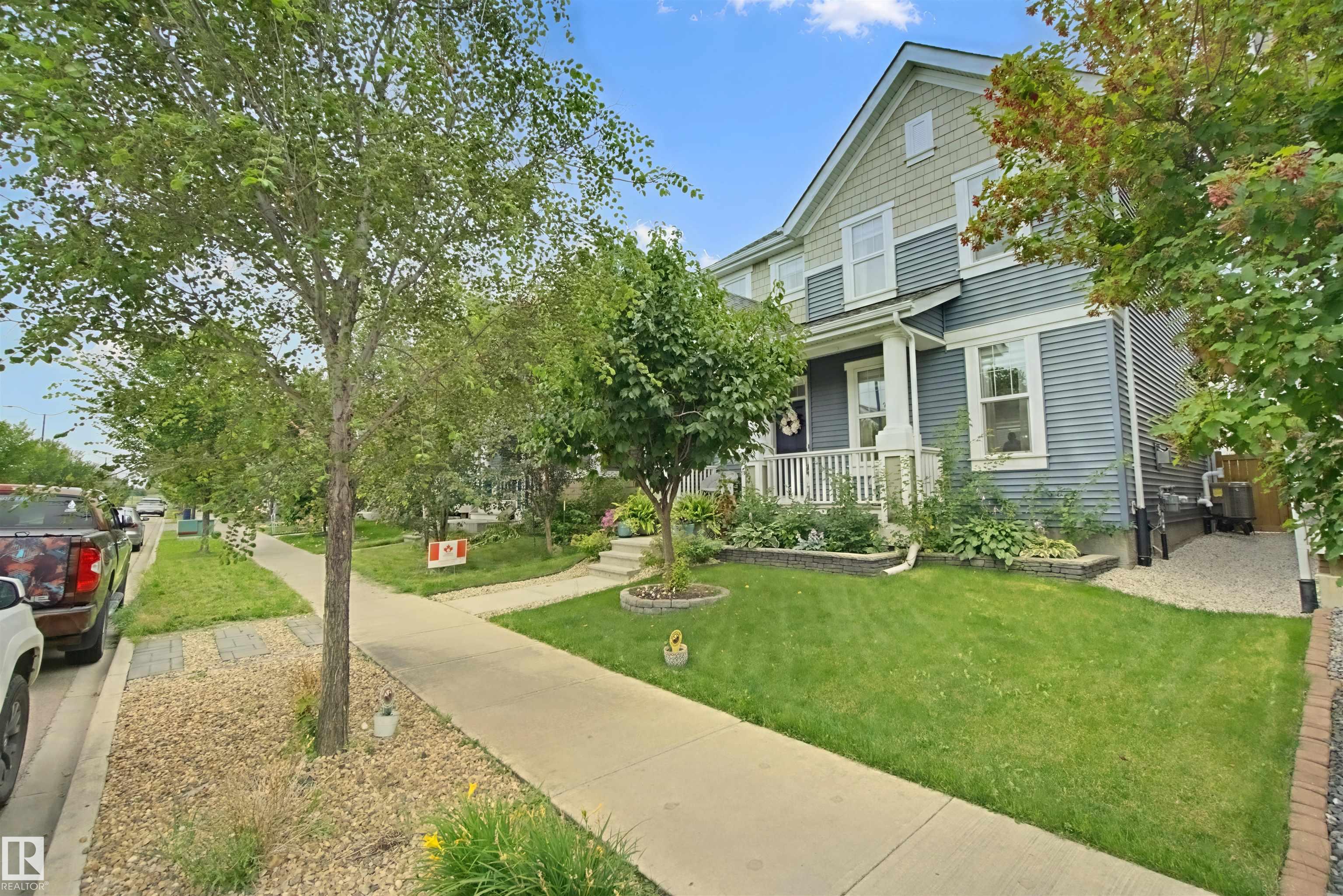 Listing photo thumbnail