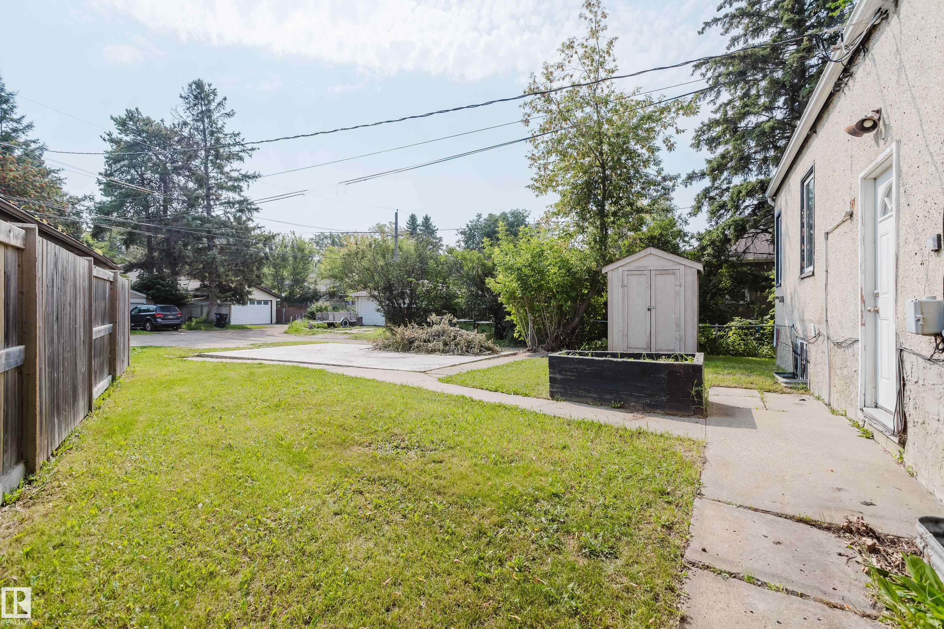 Photo 38 at 12811 117 Avenue NW, Inglewood, Edmonton