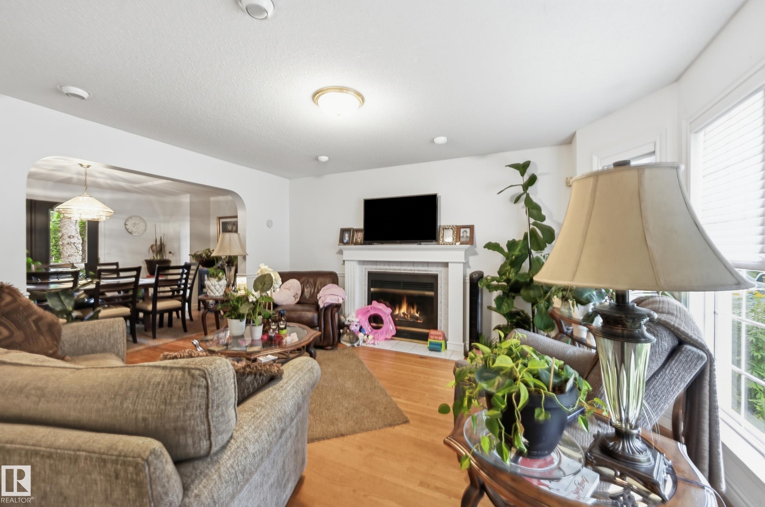 Photo 5 at 14631 Summit Drive NW, Crestwood, Edmonton