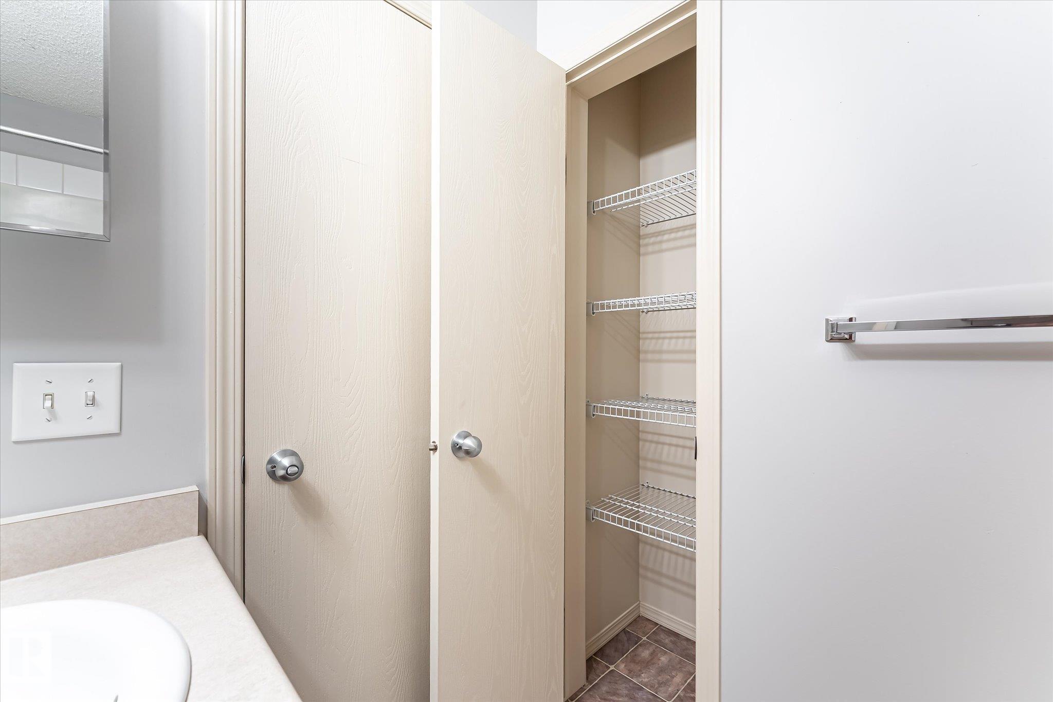 Photo 21 at 240 - 1180 Hyndman Road NW, Canon Ridge, Edmonton