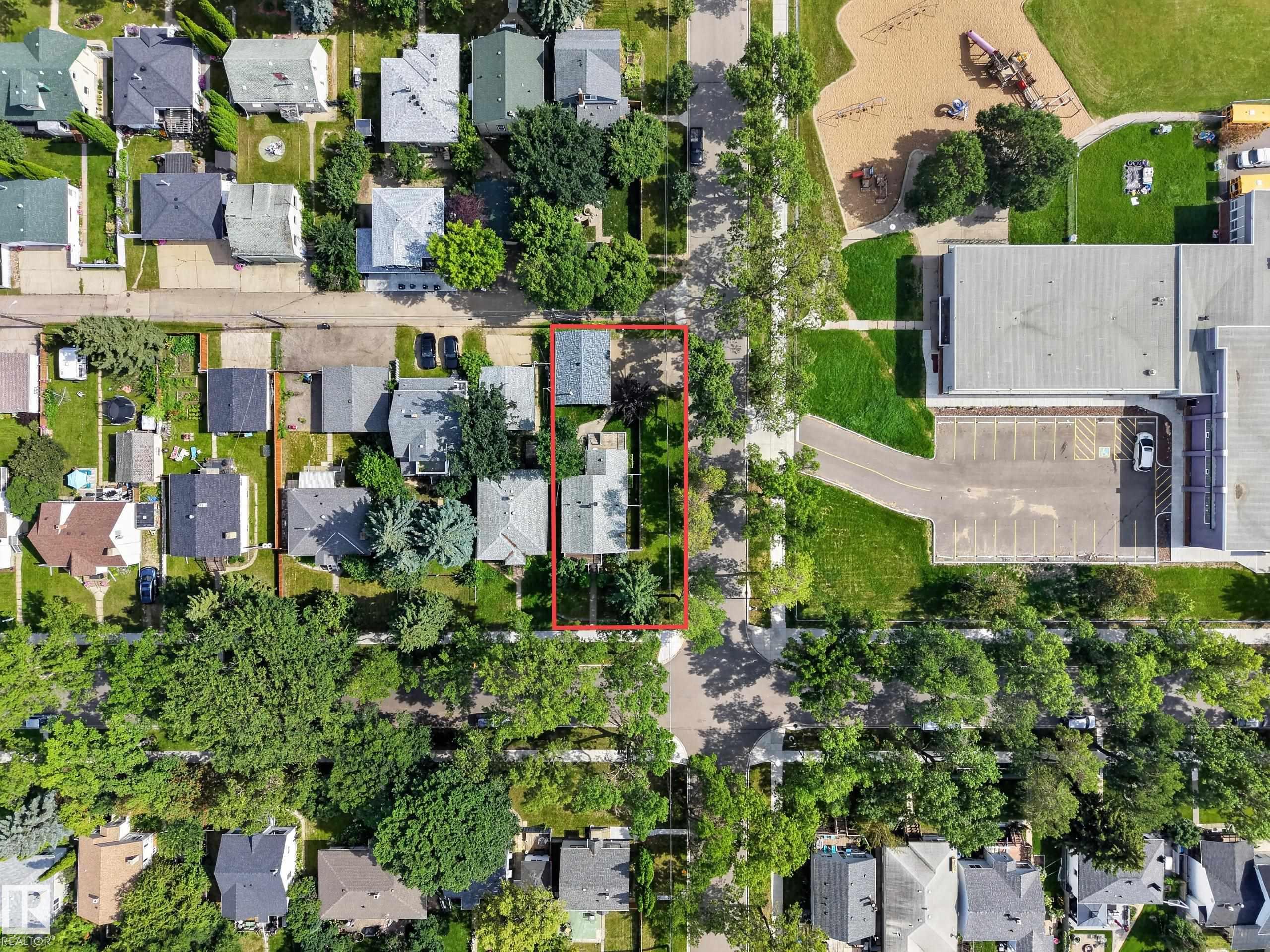 Listing photo thumbnail
