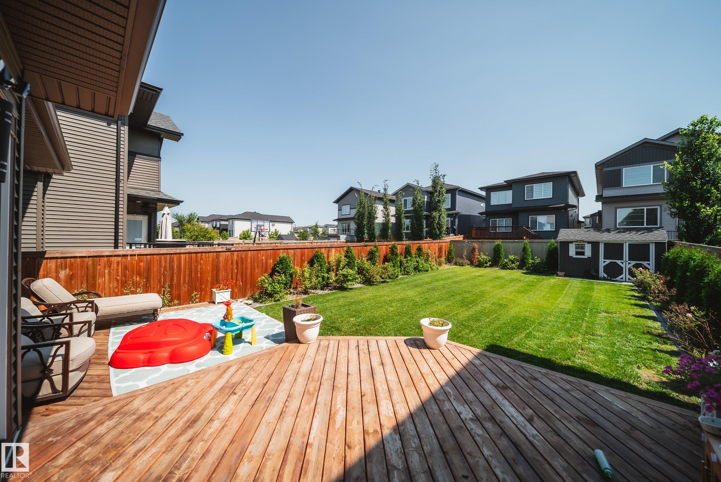 Listing photo thumbnail
