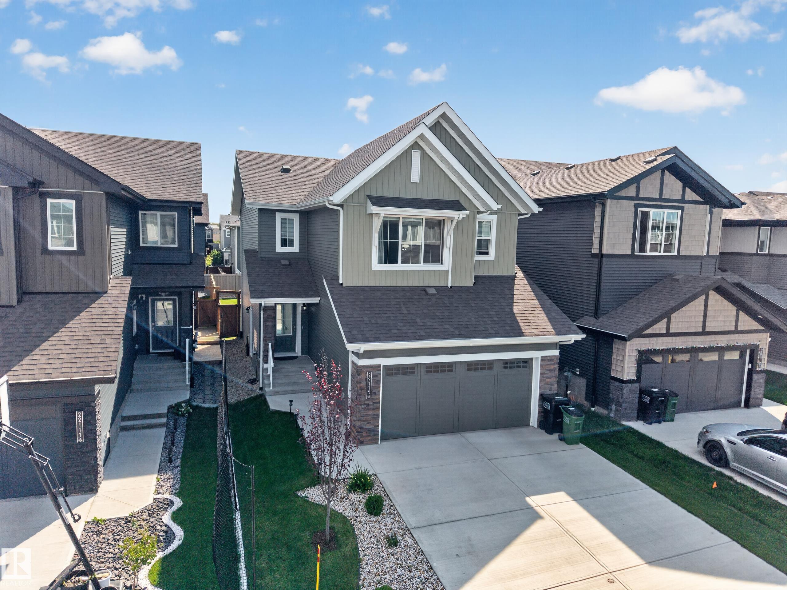 Listing photo thumbnail