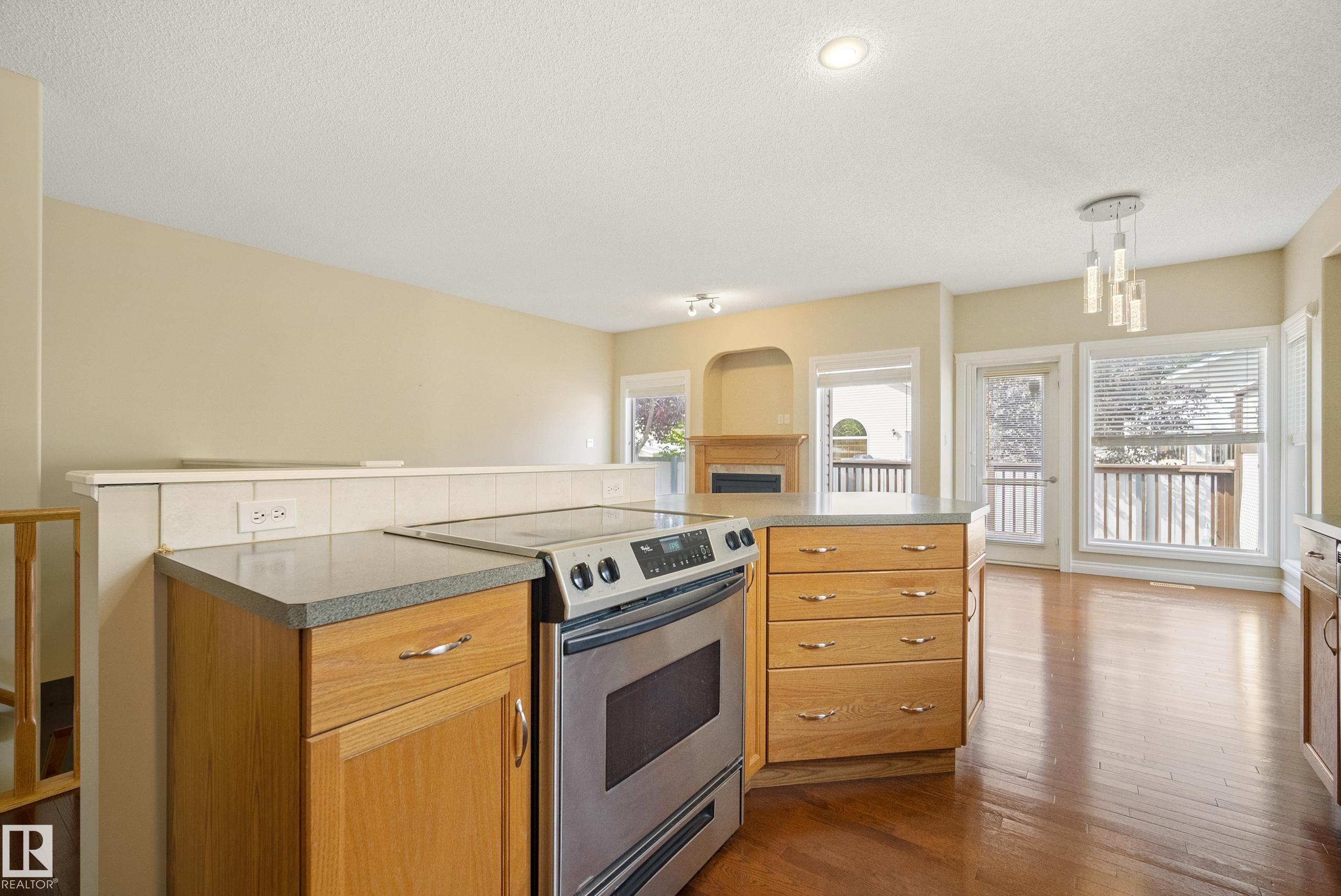 Photo 12 at 5 Longview Crescent, Stoneshire, Spruce Grove