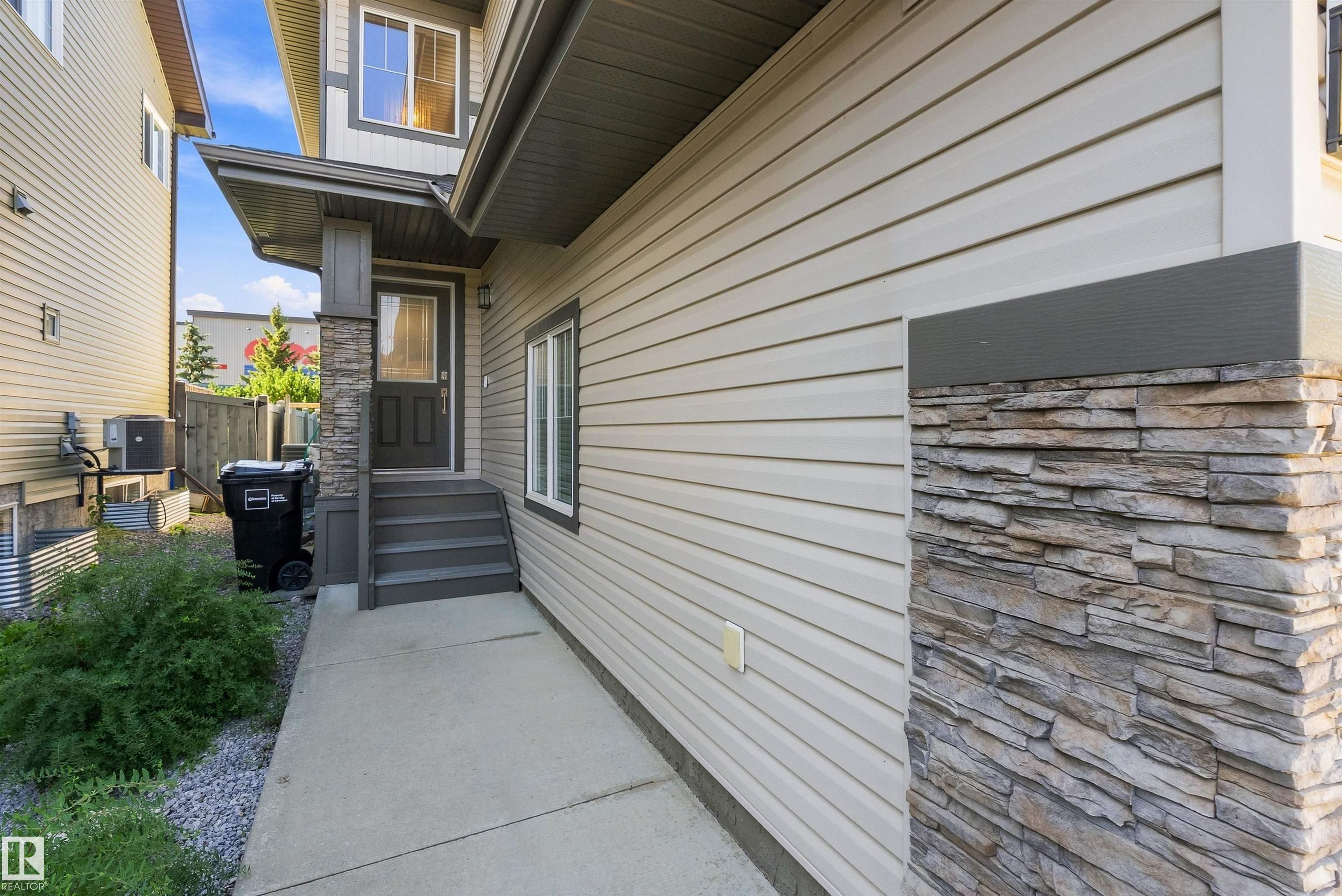Listing photo thumbnail