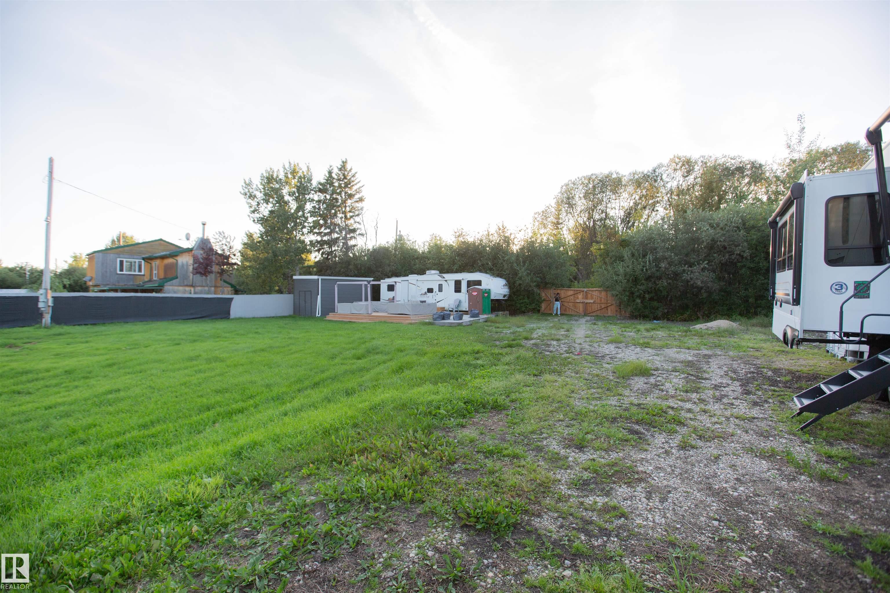 Photo 6 at 26 - 4325 Lakeshore Road, Ascot Beach, Rural Parkland County