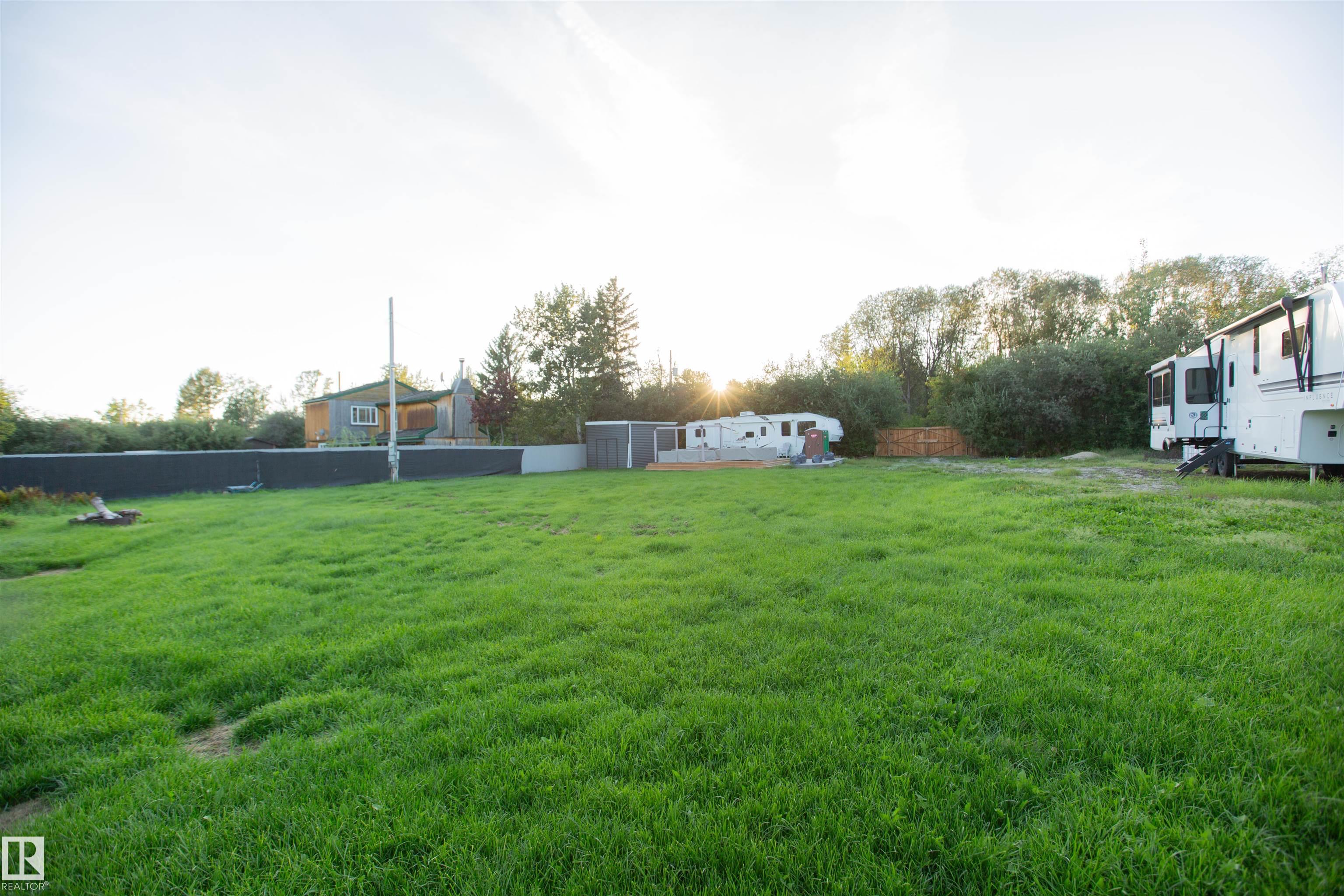 Photo 7 at 26 - 4325 Lakeshore Road, Ascot Beach, Rural Parkland County