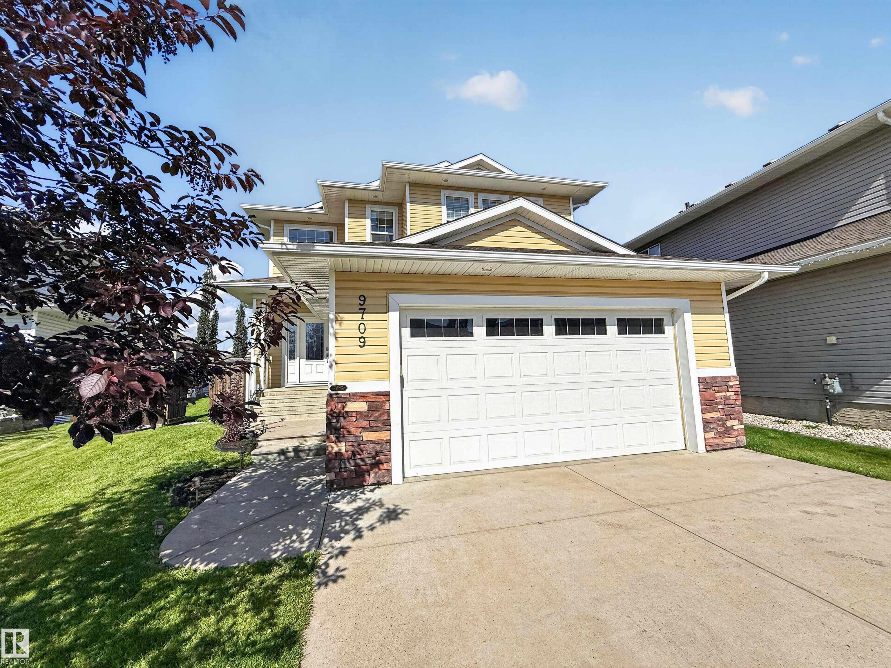 Listing photo thumbnail