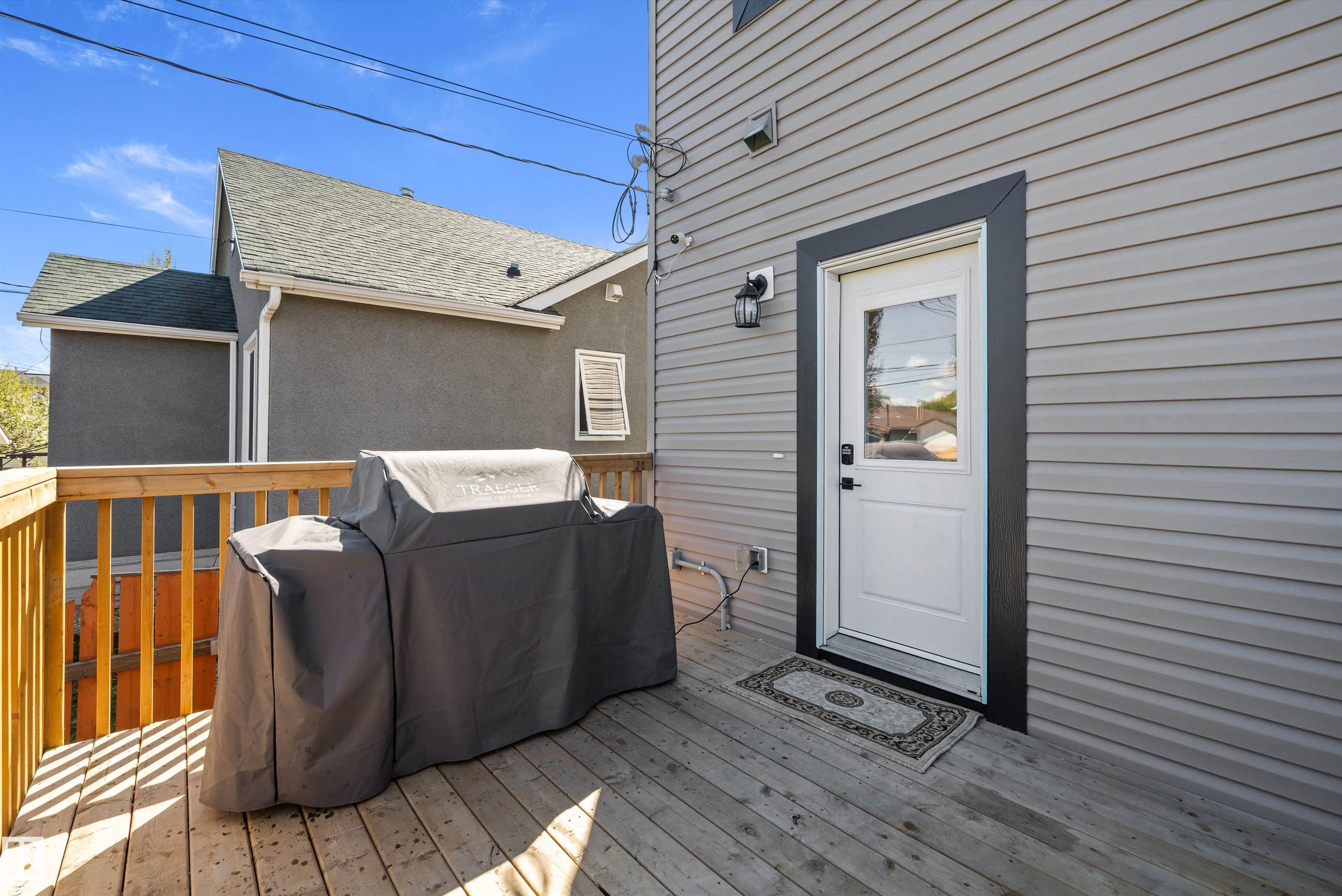 Listing photo thumbnail