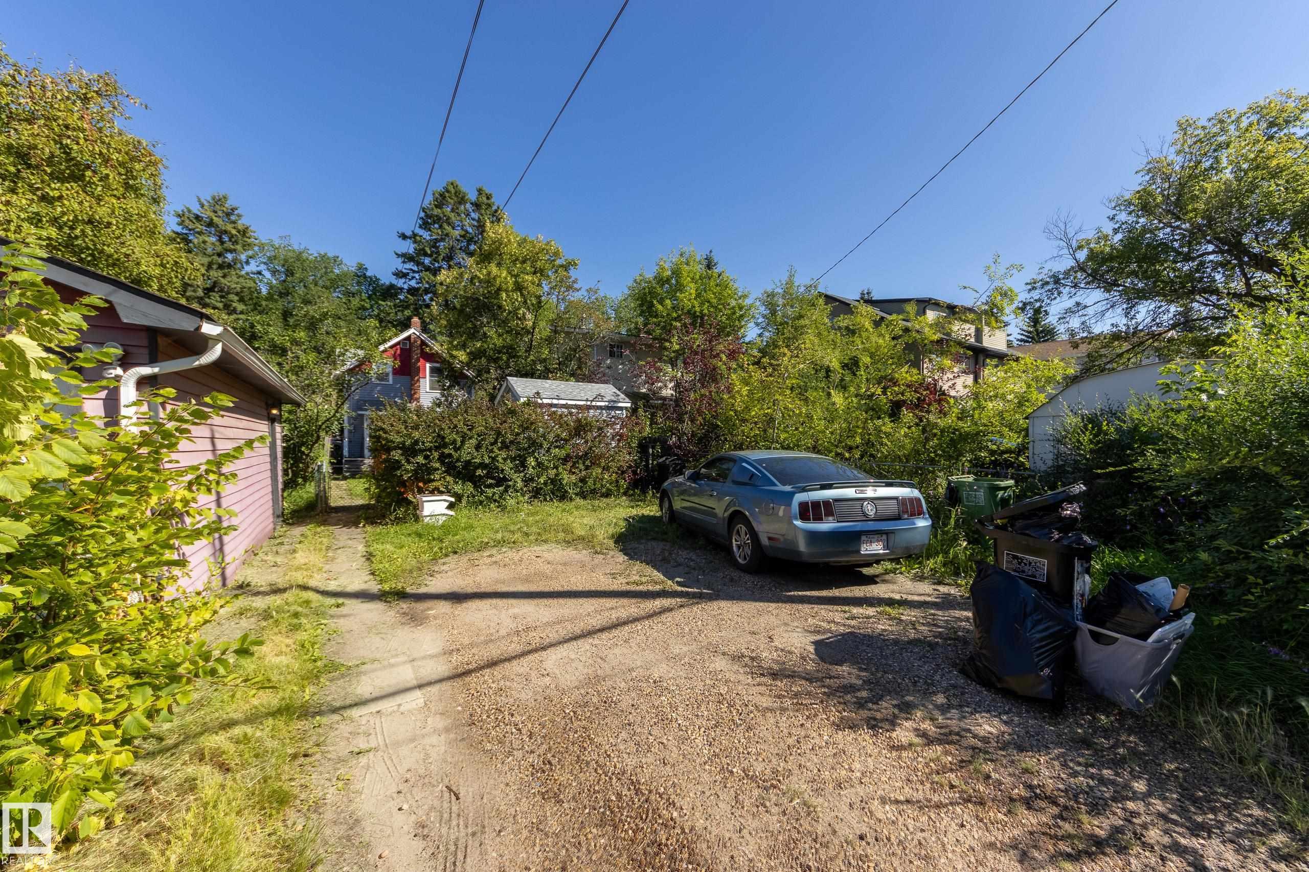 Listing photo thumbnail