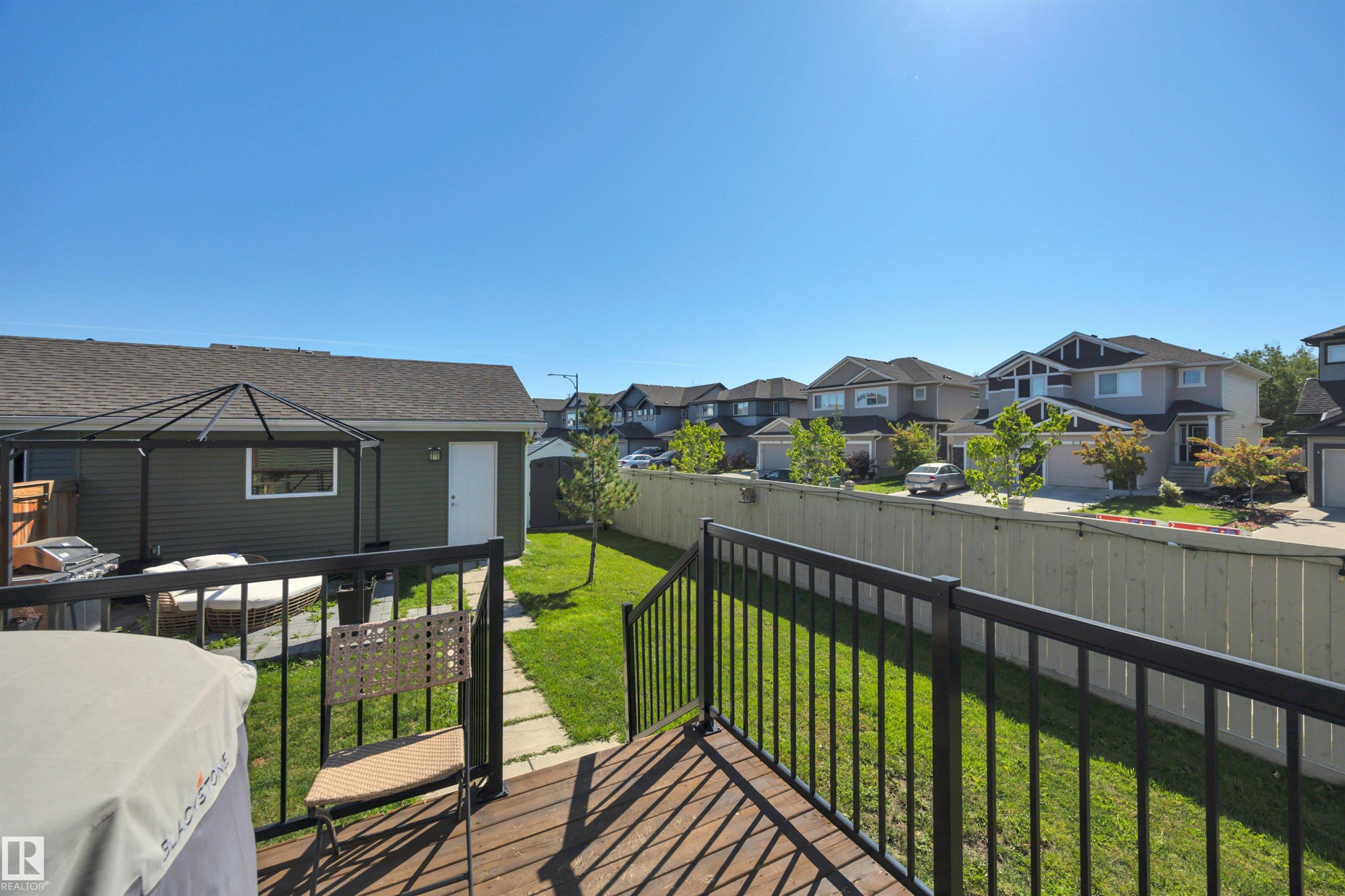 Listing photo thumbnail