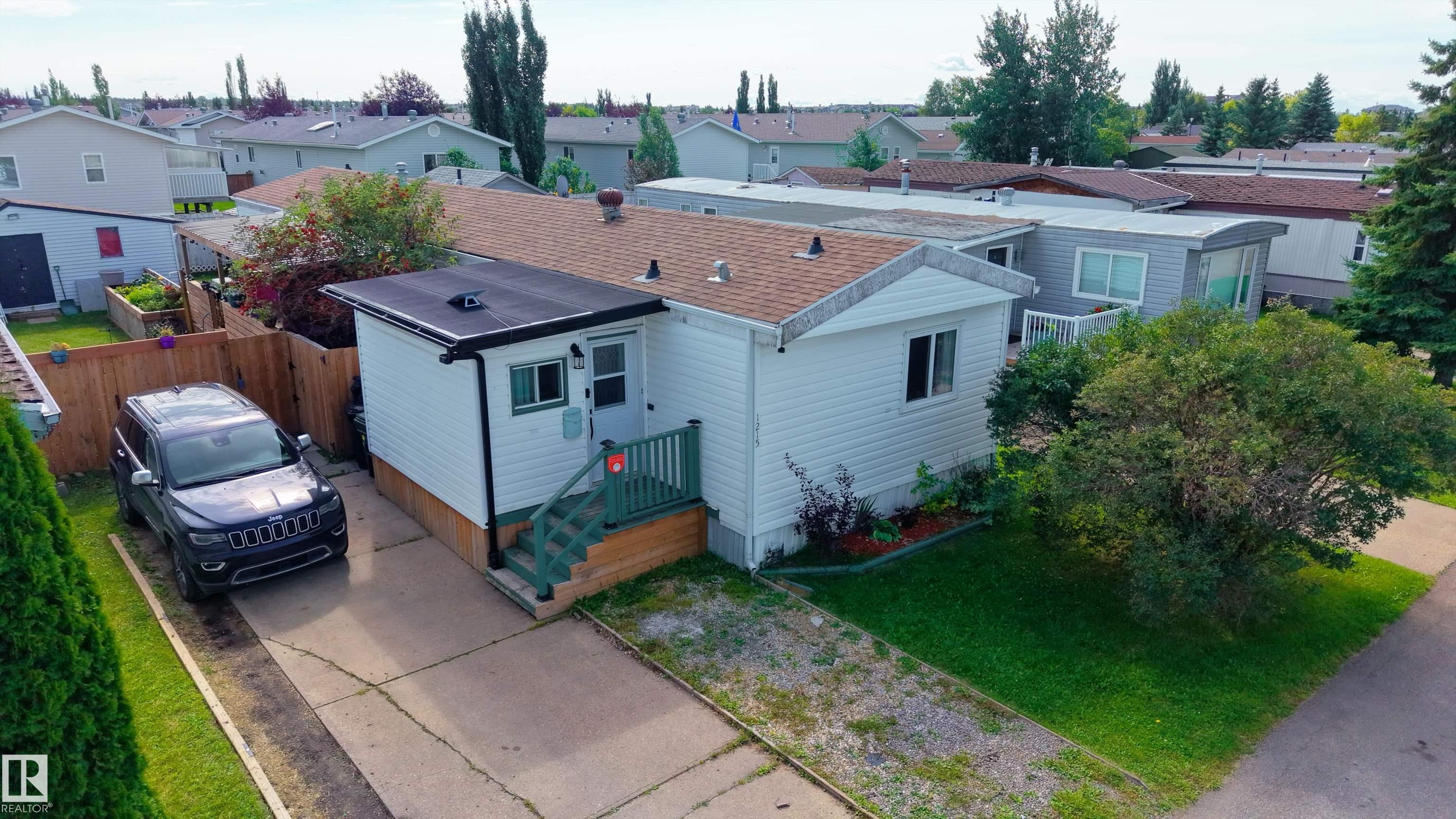Listing photo thumbnail