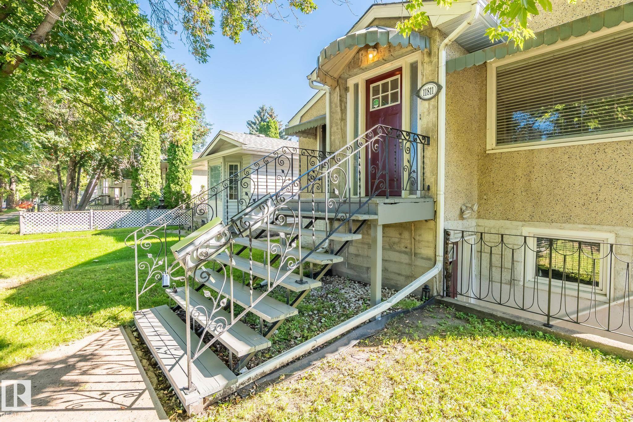 Listing photo thumbnail