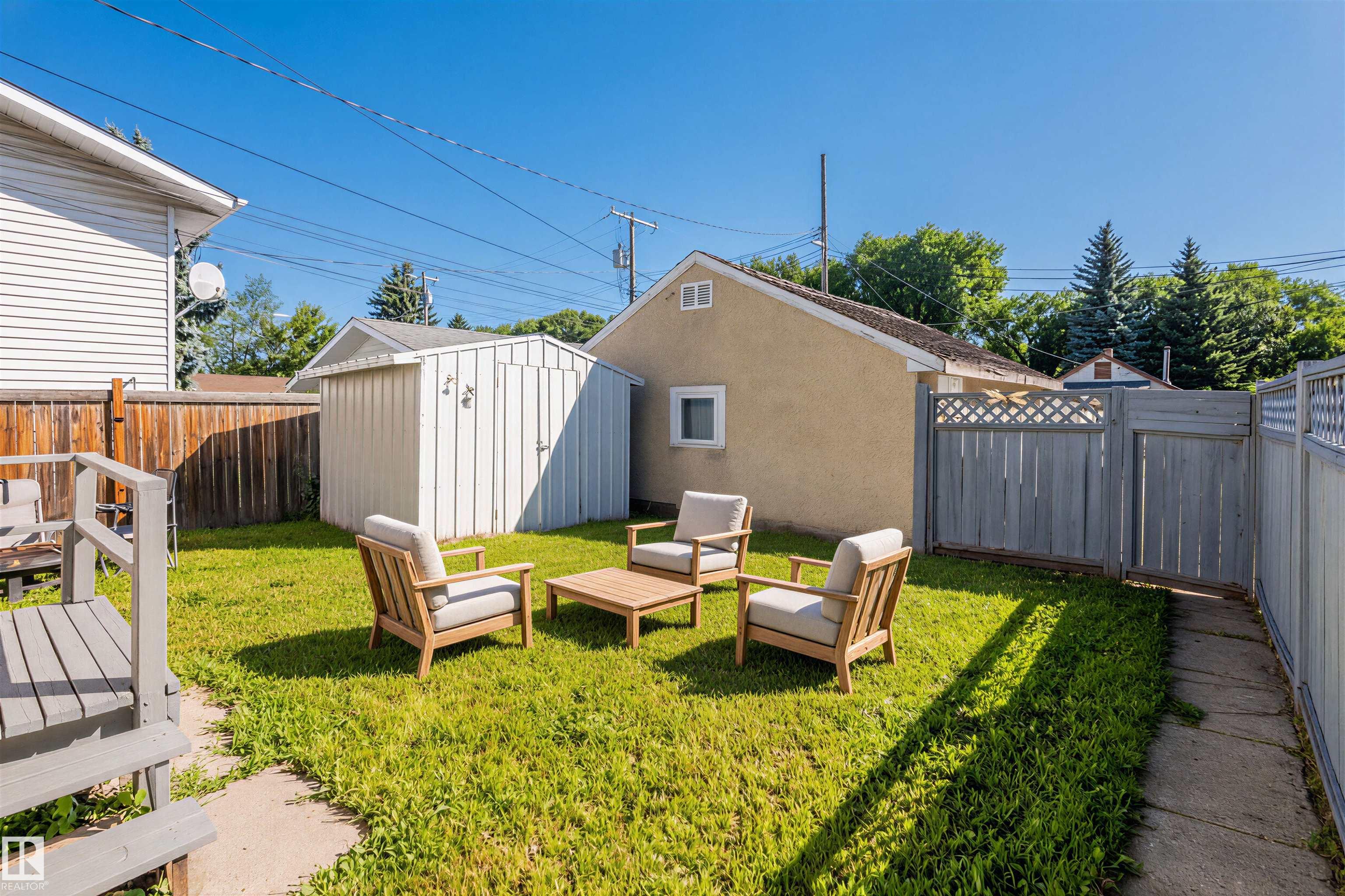 Listing photo thumbnail