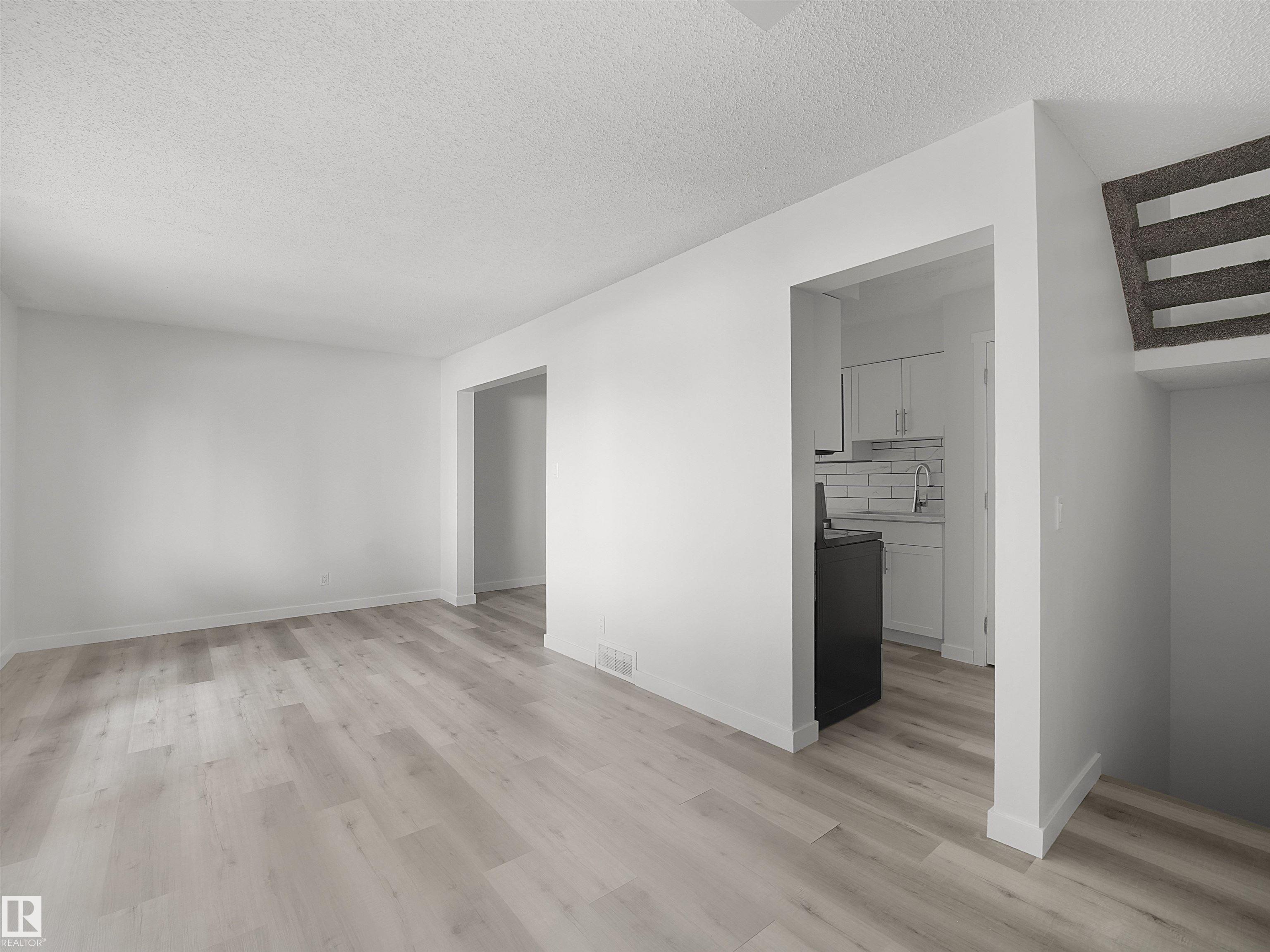 Photo 8 at 6 - 14220 80 Street NW, Kildare, Edmonton