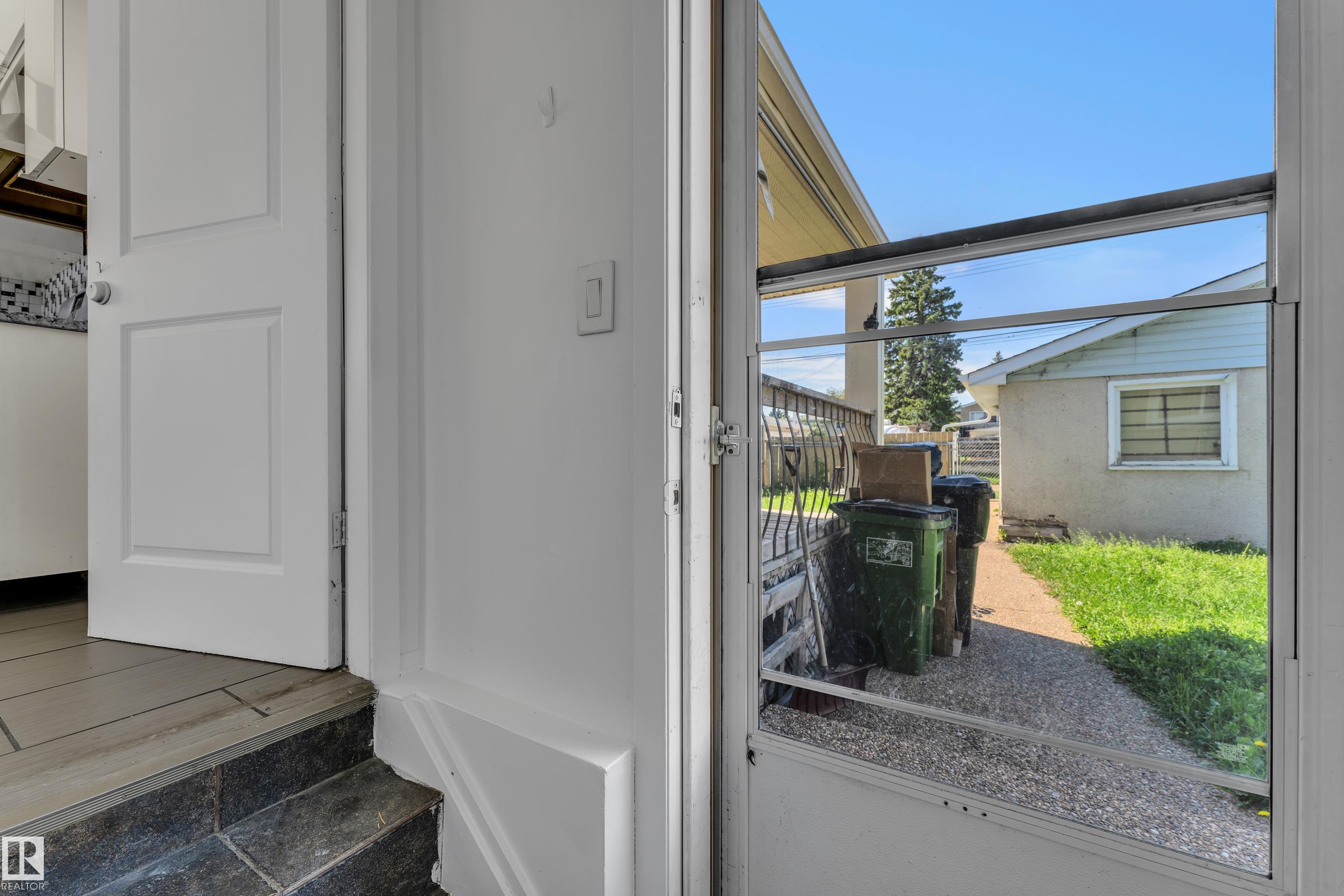 Listing photo thumbnail